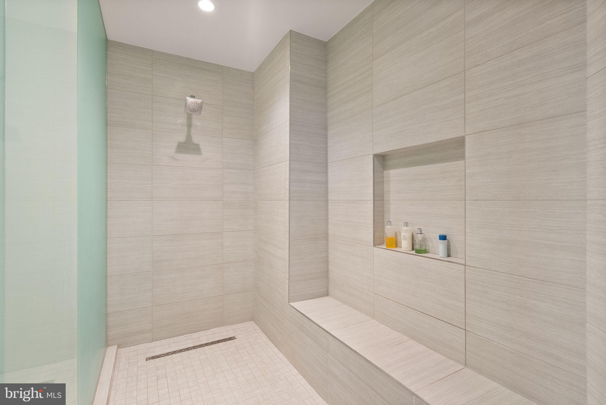 TYSONS CORNER - Residential