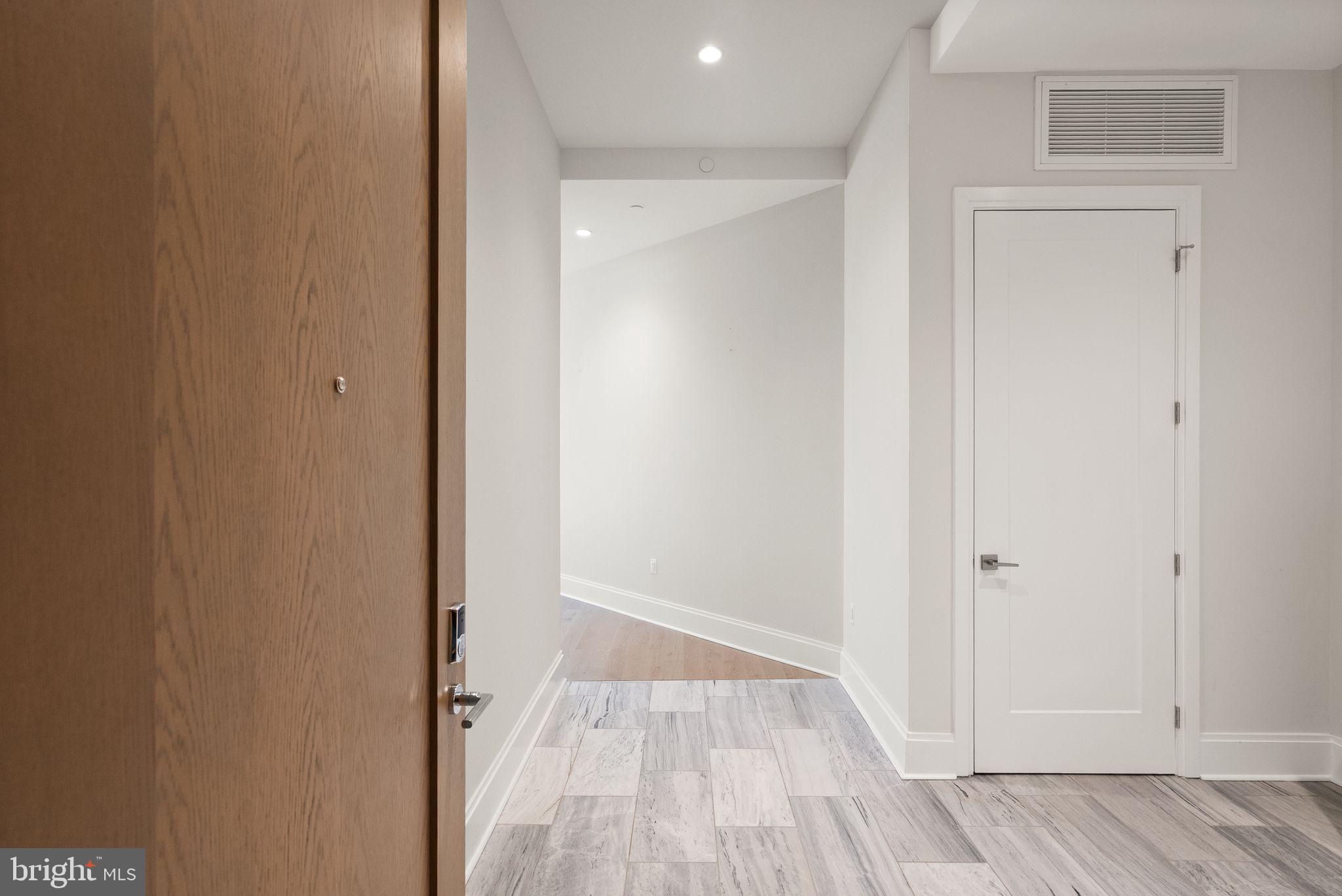 TYSONS CORNER - Residential