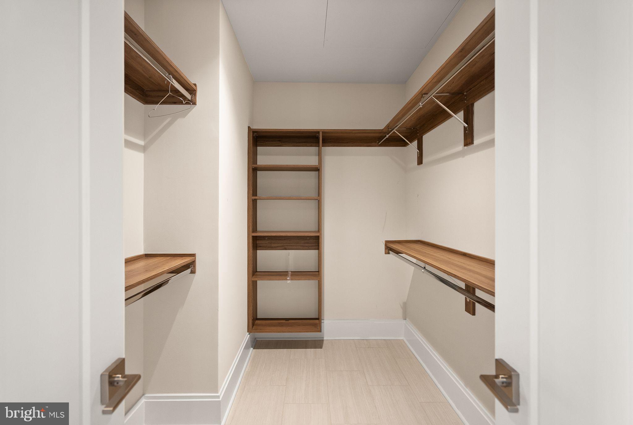 TYSONS CORNER - Residential