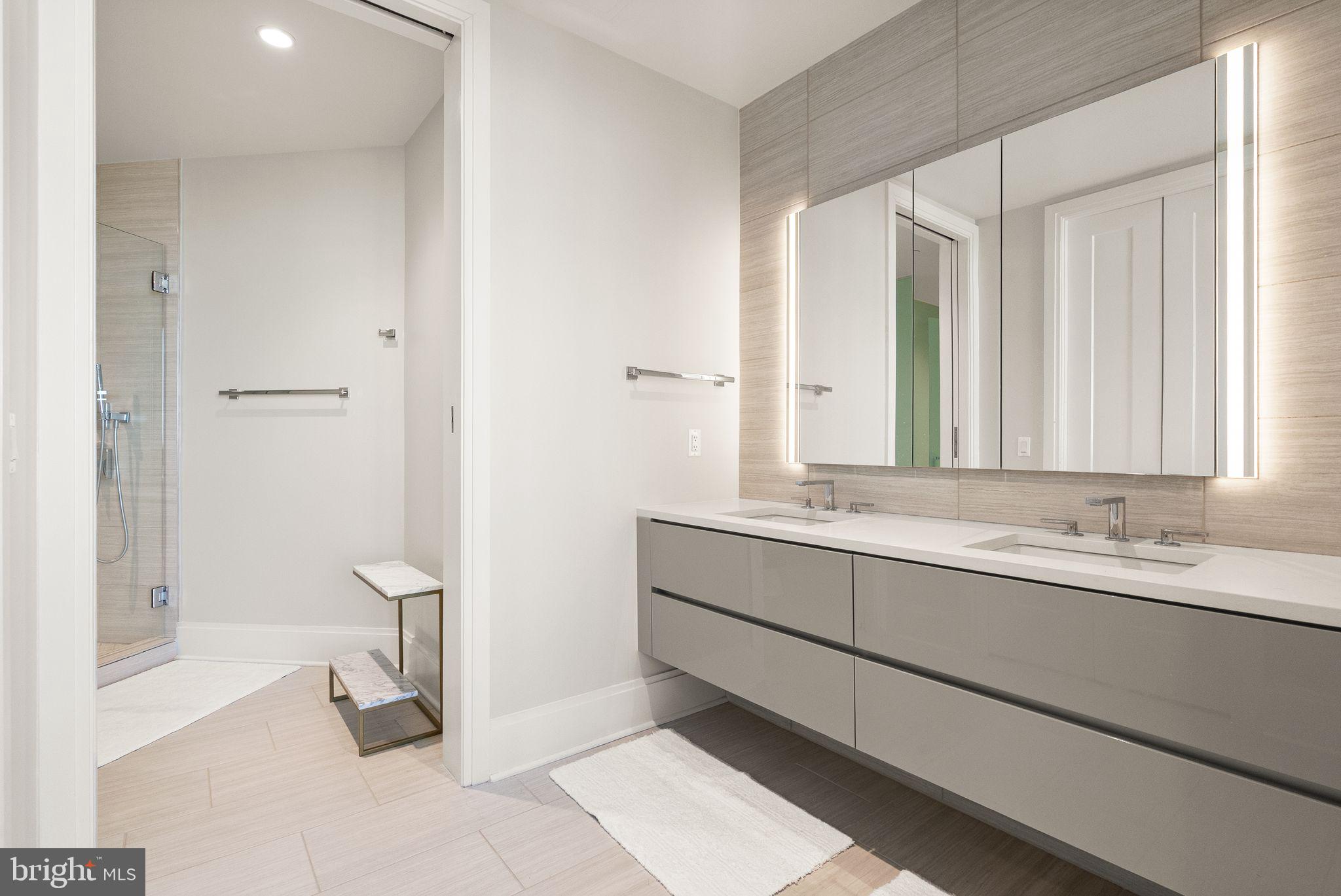 TYSONS CORNER - Residential