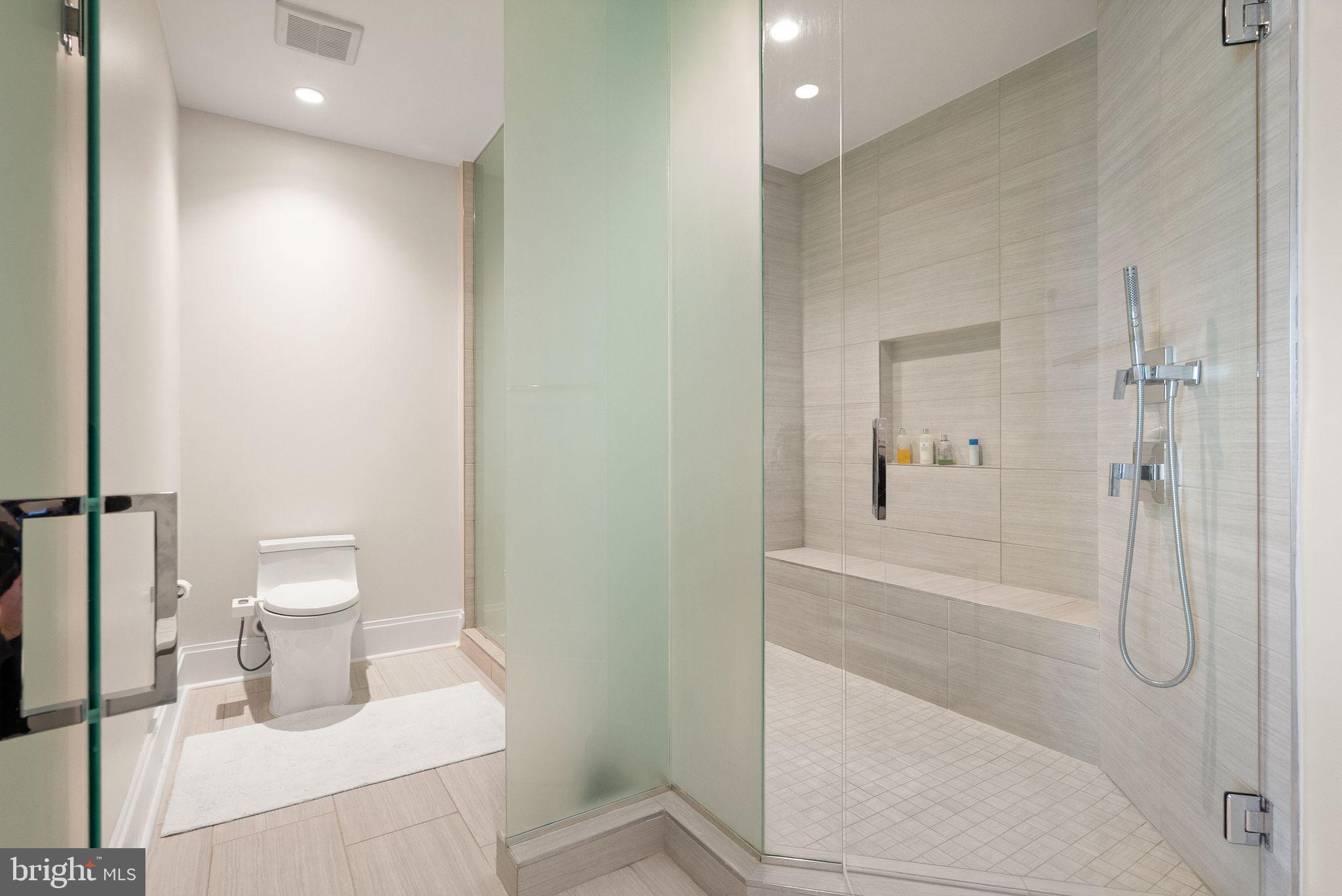 TYSONS CORNER - Residential