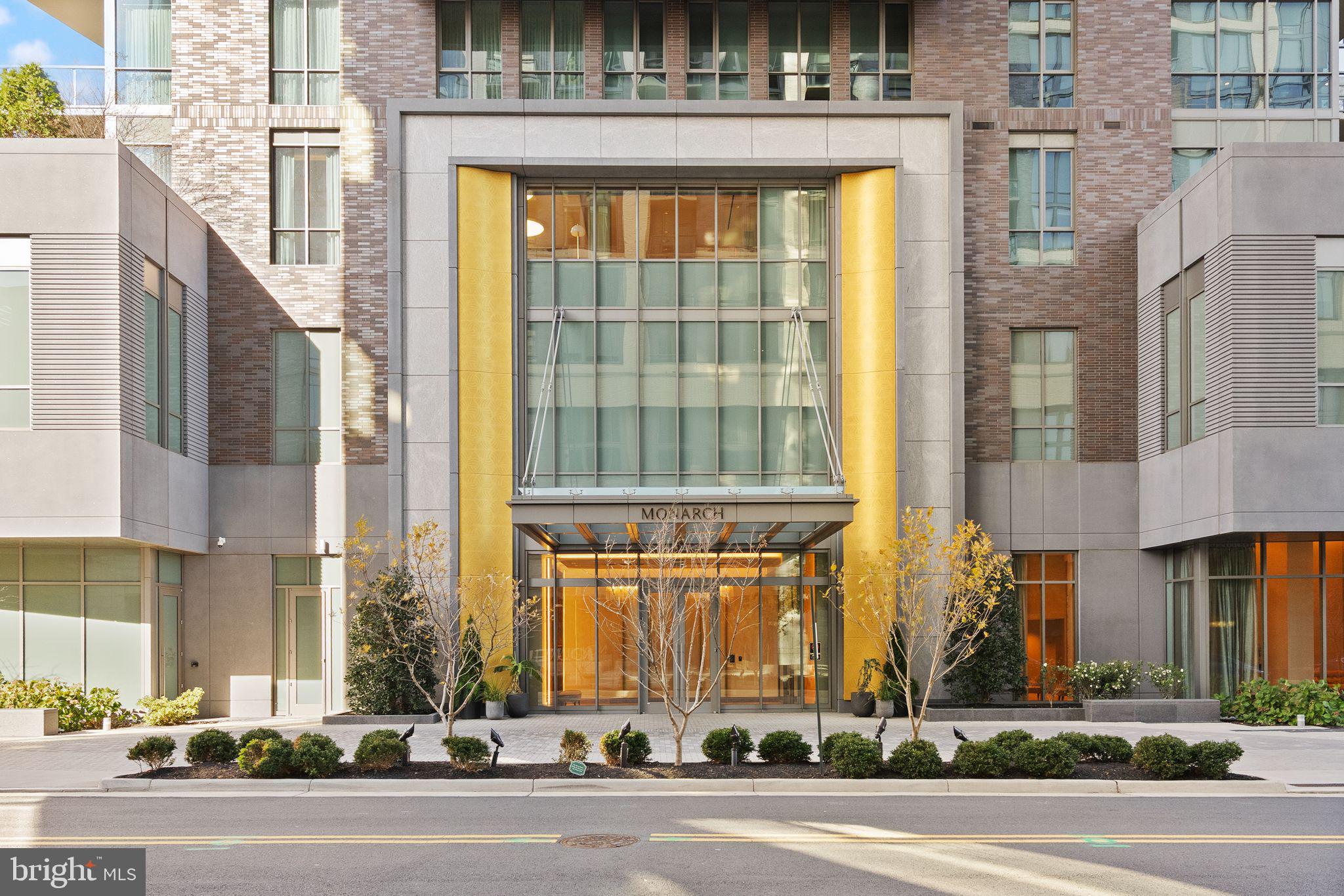 TYSONS CORNER - Residential