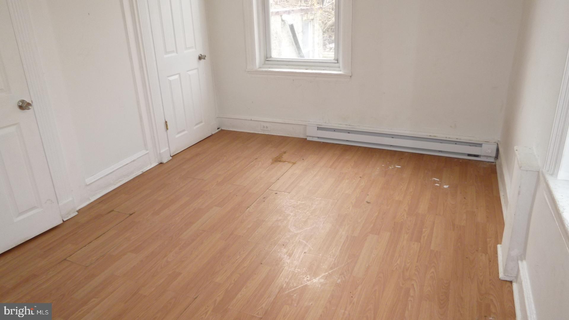 PHILADELPHIA (WEST) - Residential