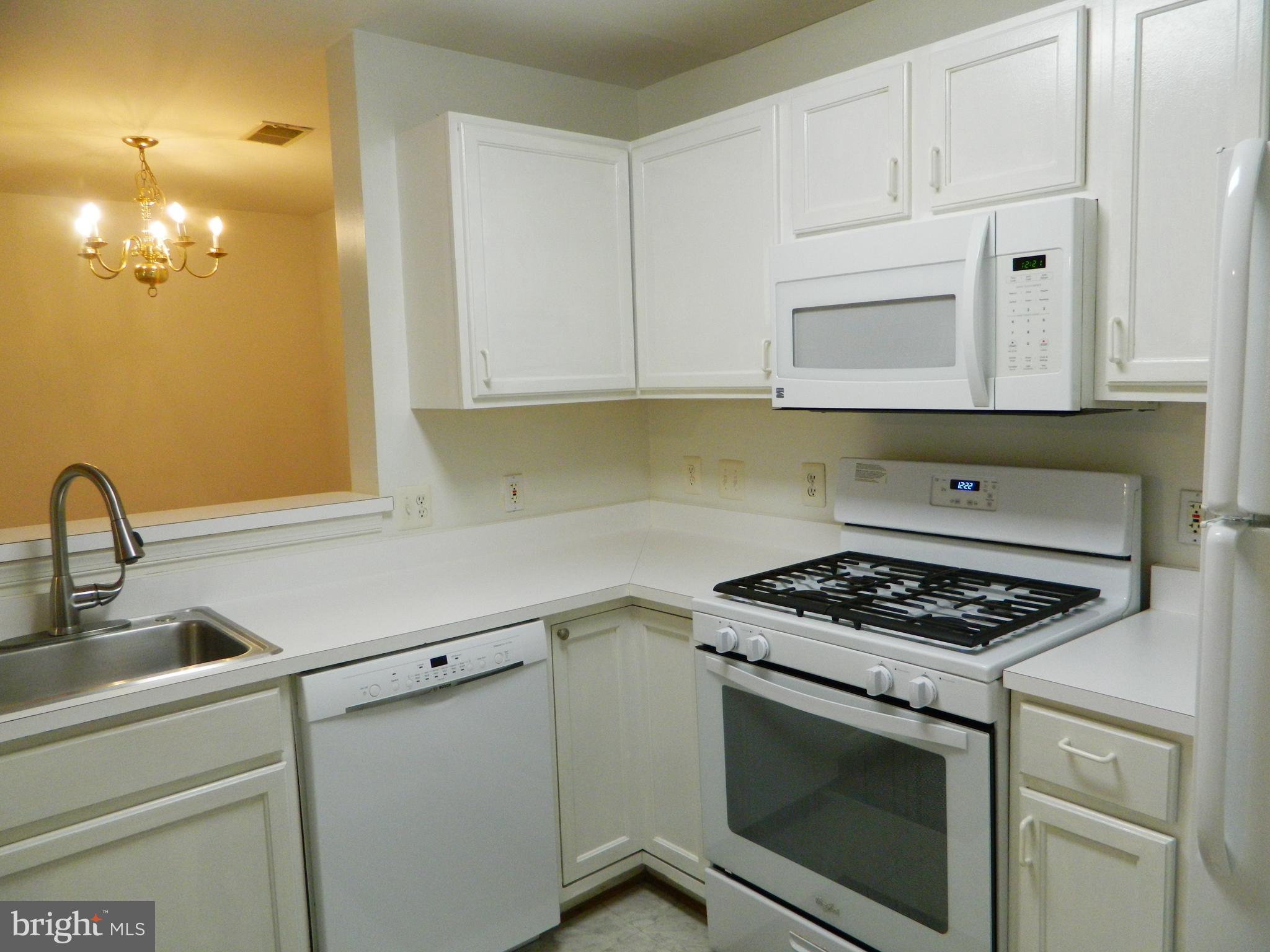 BROOKSTONE - Residential Lease