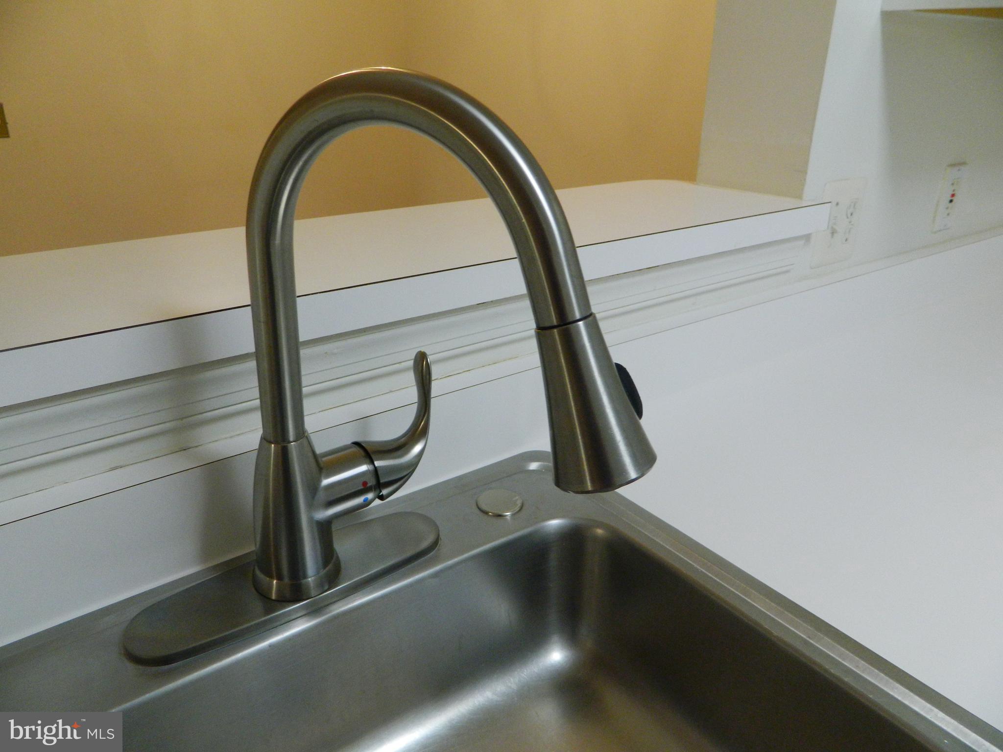 BROOKSTONE - Residential Lease