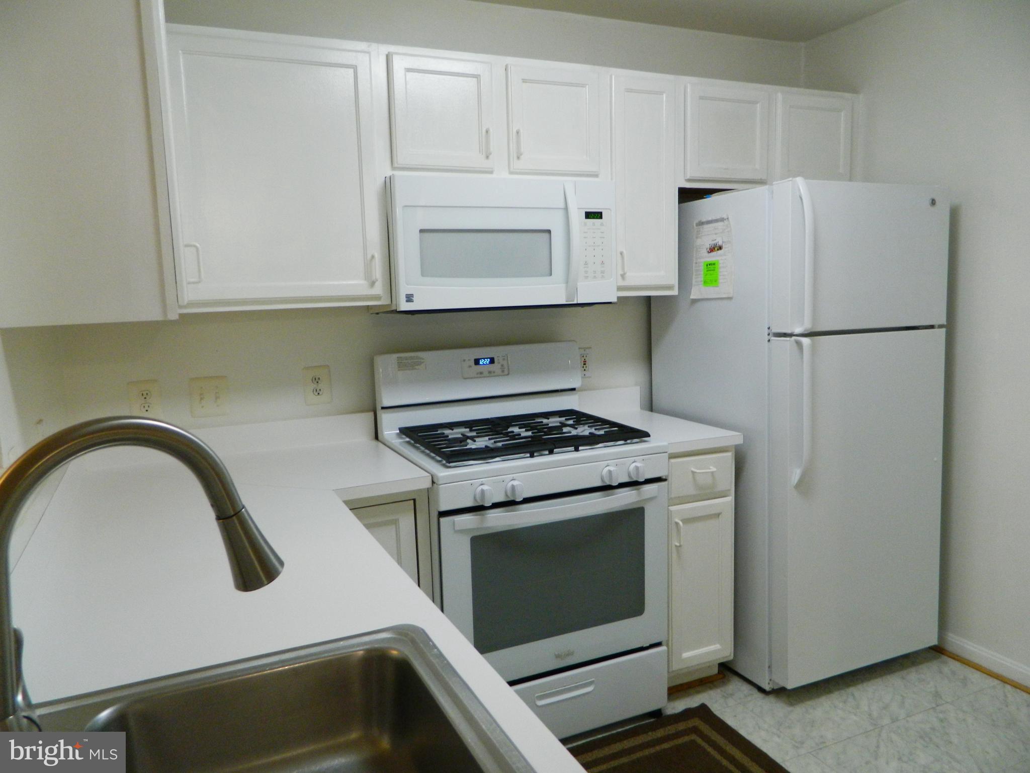 BROOKSTONE - Residential Lease