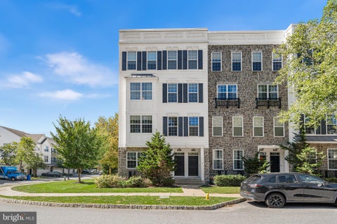 Townhouse For Sale - 104B Jay Aly Aly<br/> MEDIA, PA 19063