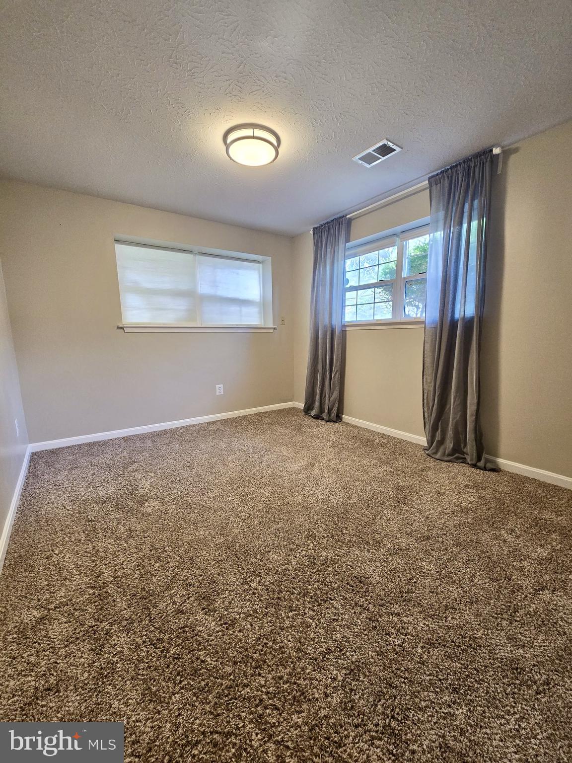 LAKE RIDGE - Residential Lease