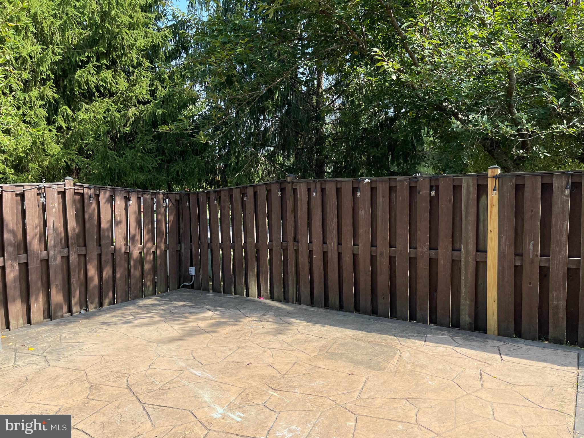 LAKE RIDGE - Residential Lease