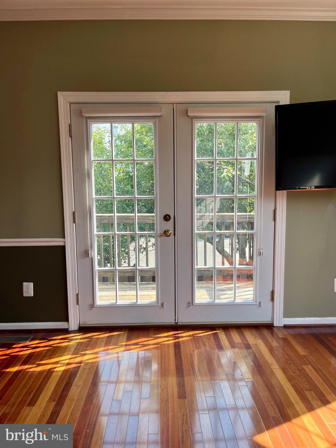 LAKE RIDGE - Residential Lease