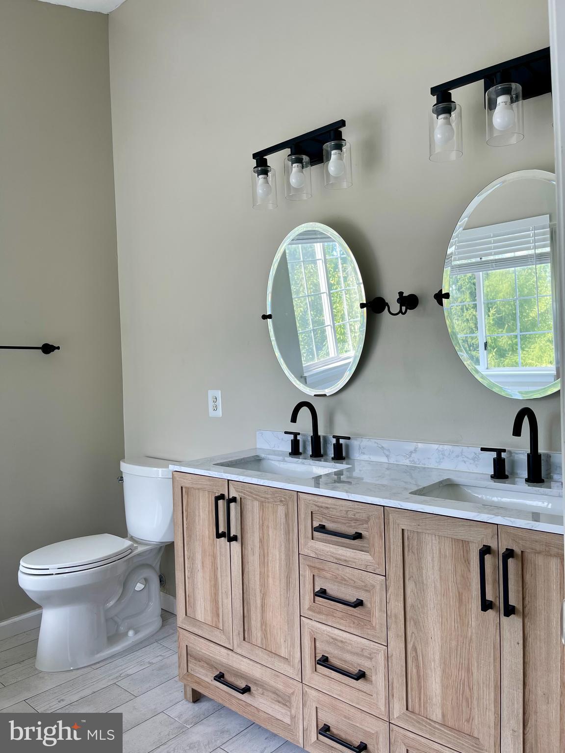 LAKE RIDGE - Residential Lease