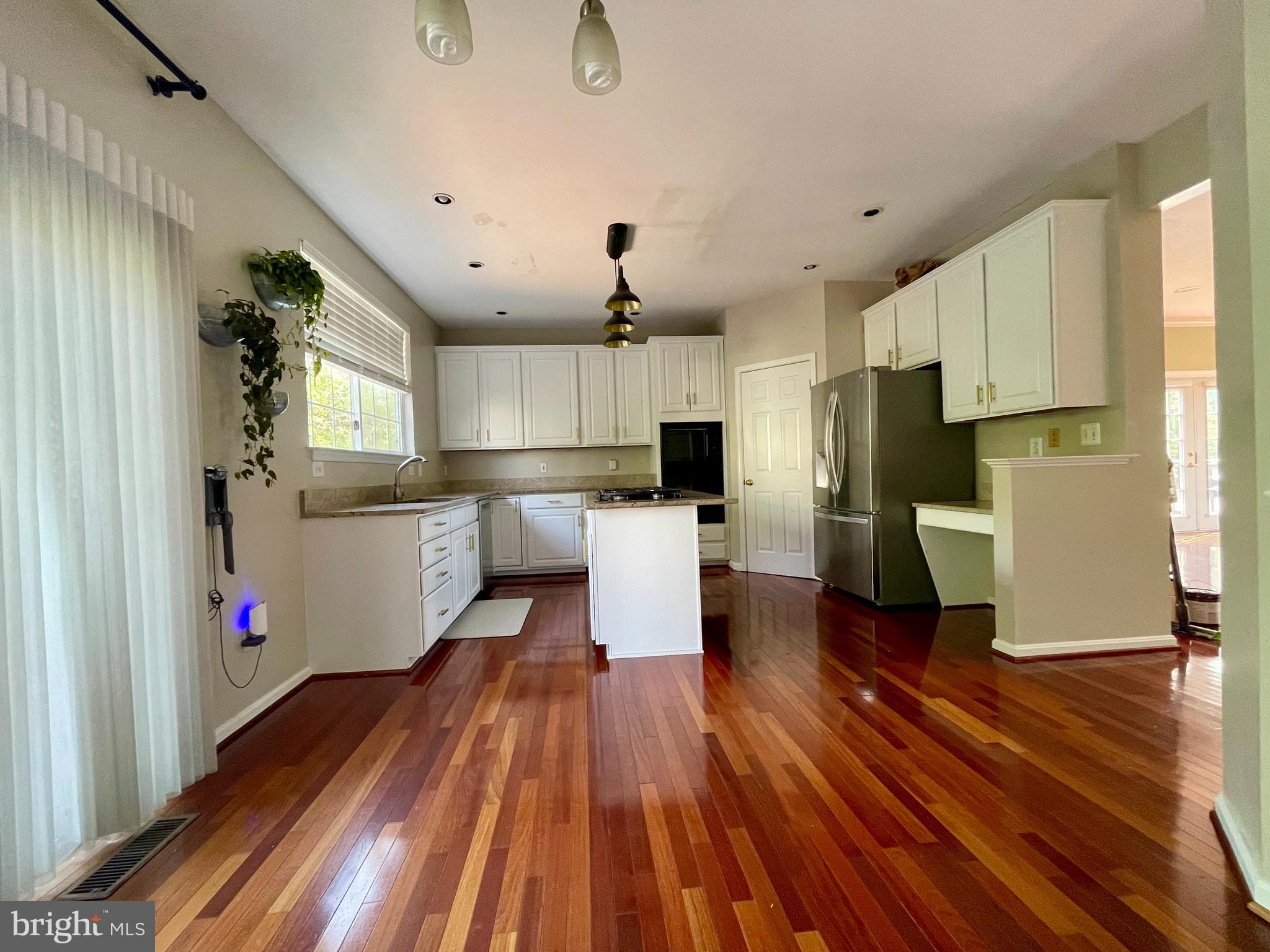 LAKE RIDGE - Residential Lease