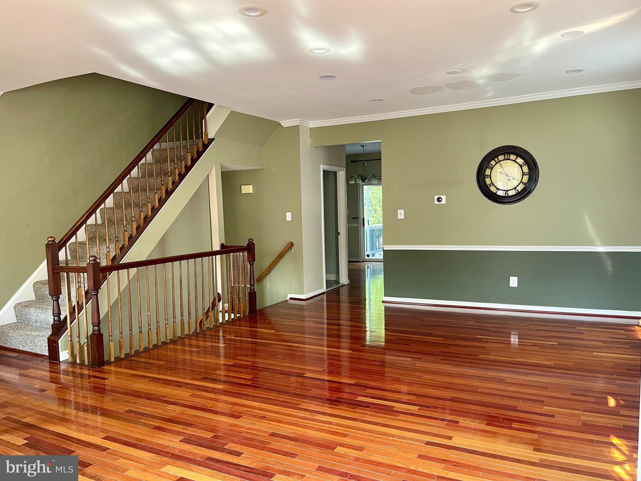 LAKE RIDGE - Residential Lease