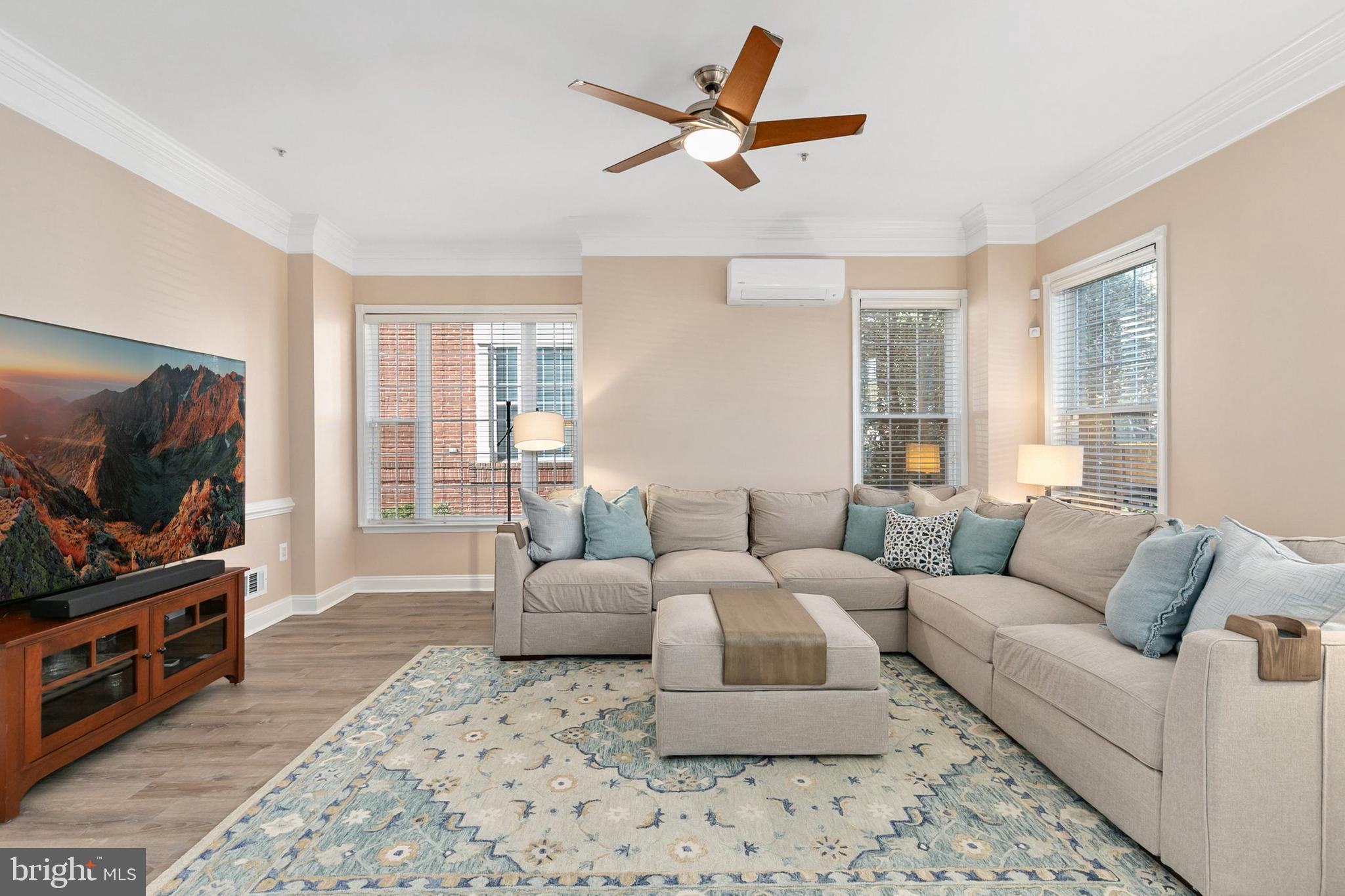 CHURCHILL TOWN SECTOR - Residential