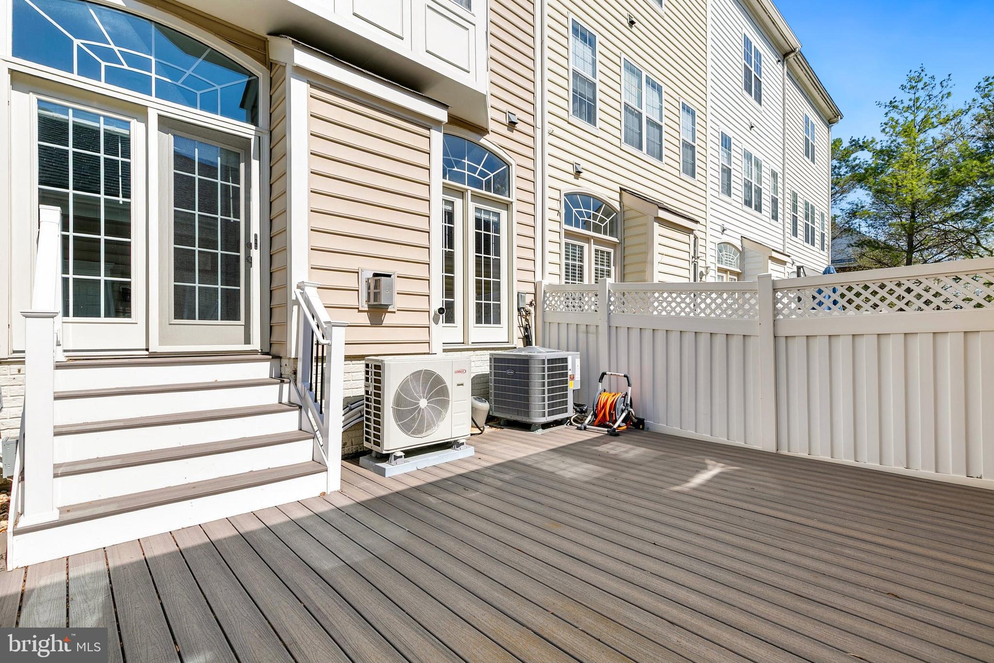 CHURCHILL TOWN SECTOR - Residential