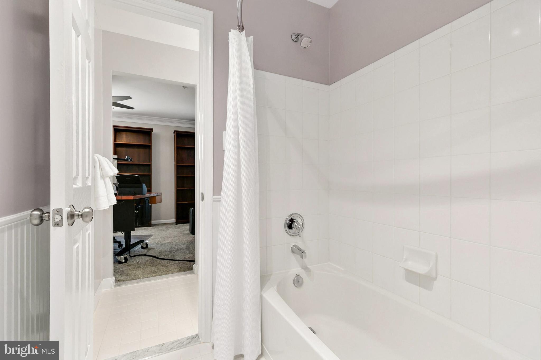 CHURCHILL TOWN SECTOR - Residential