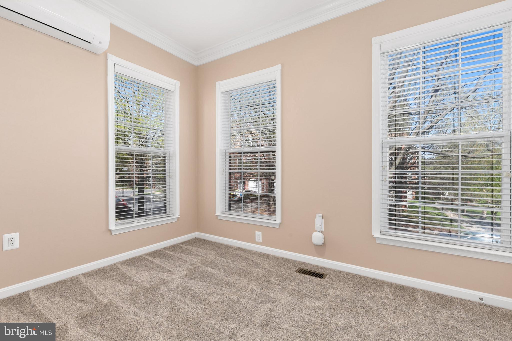 CHURCHILL TOWN SECTOR - Residential