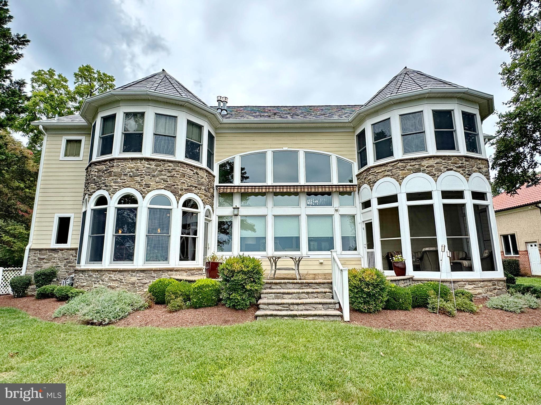 SWANN POINT - Residential Lease