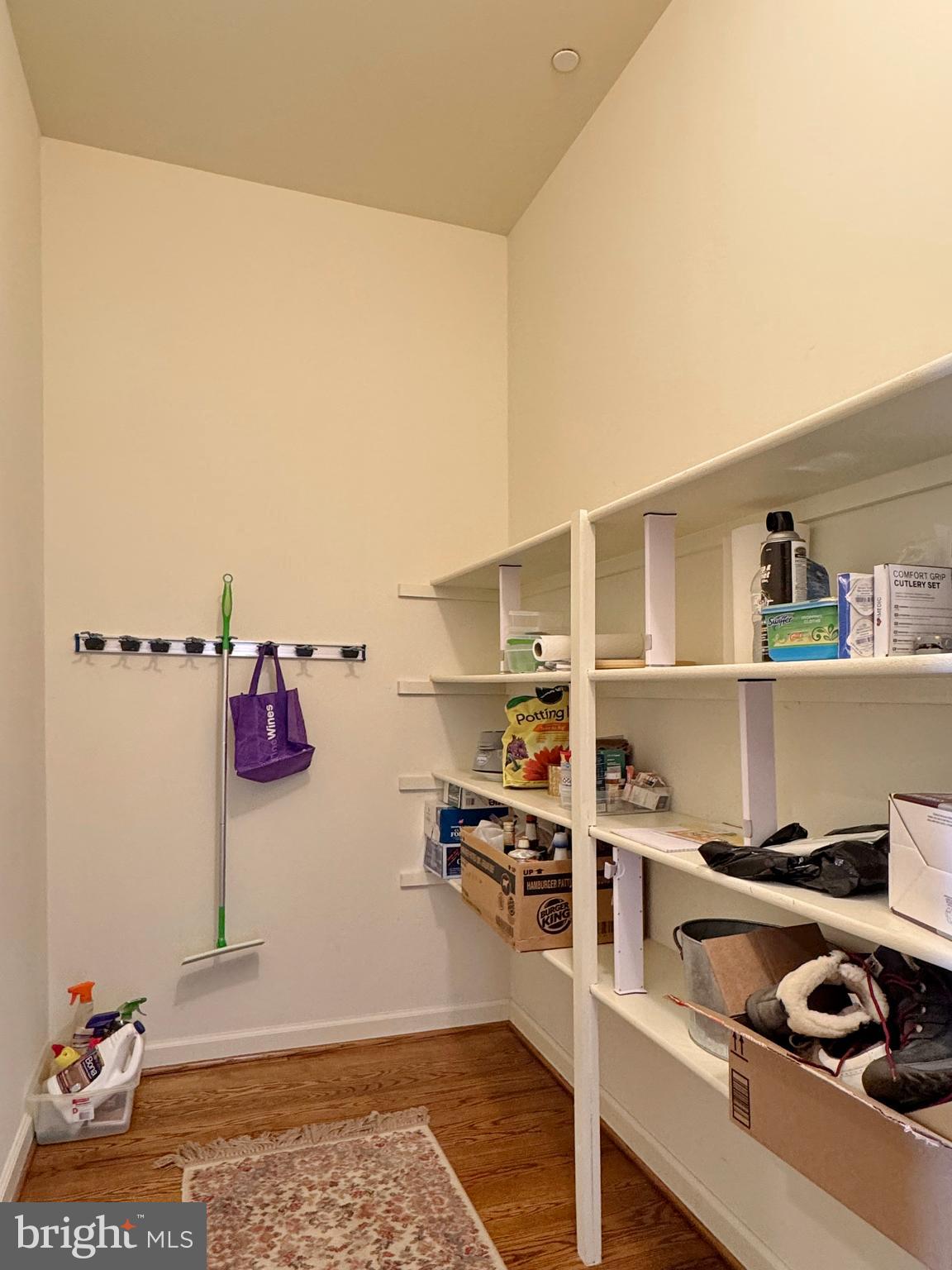 SWANN POINT - Residential Lease