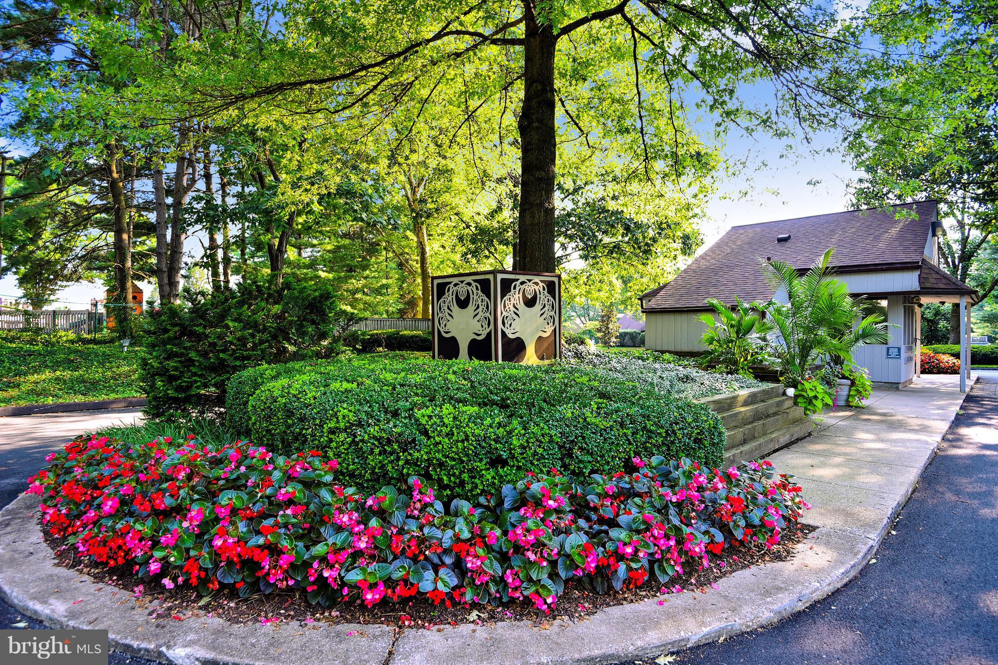 REGENCY PARK - Residential