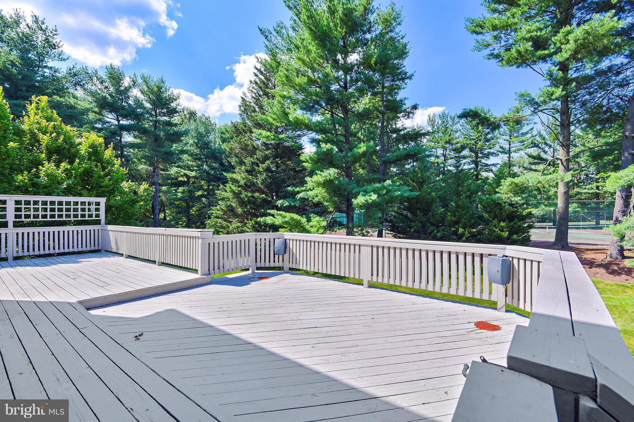 REGENCY PARK - Residential