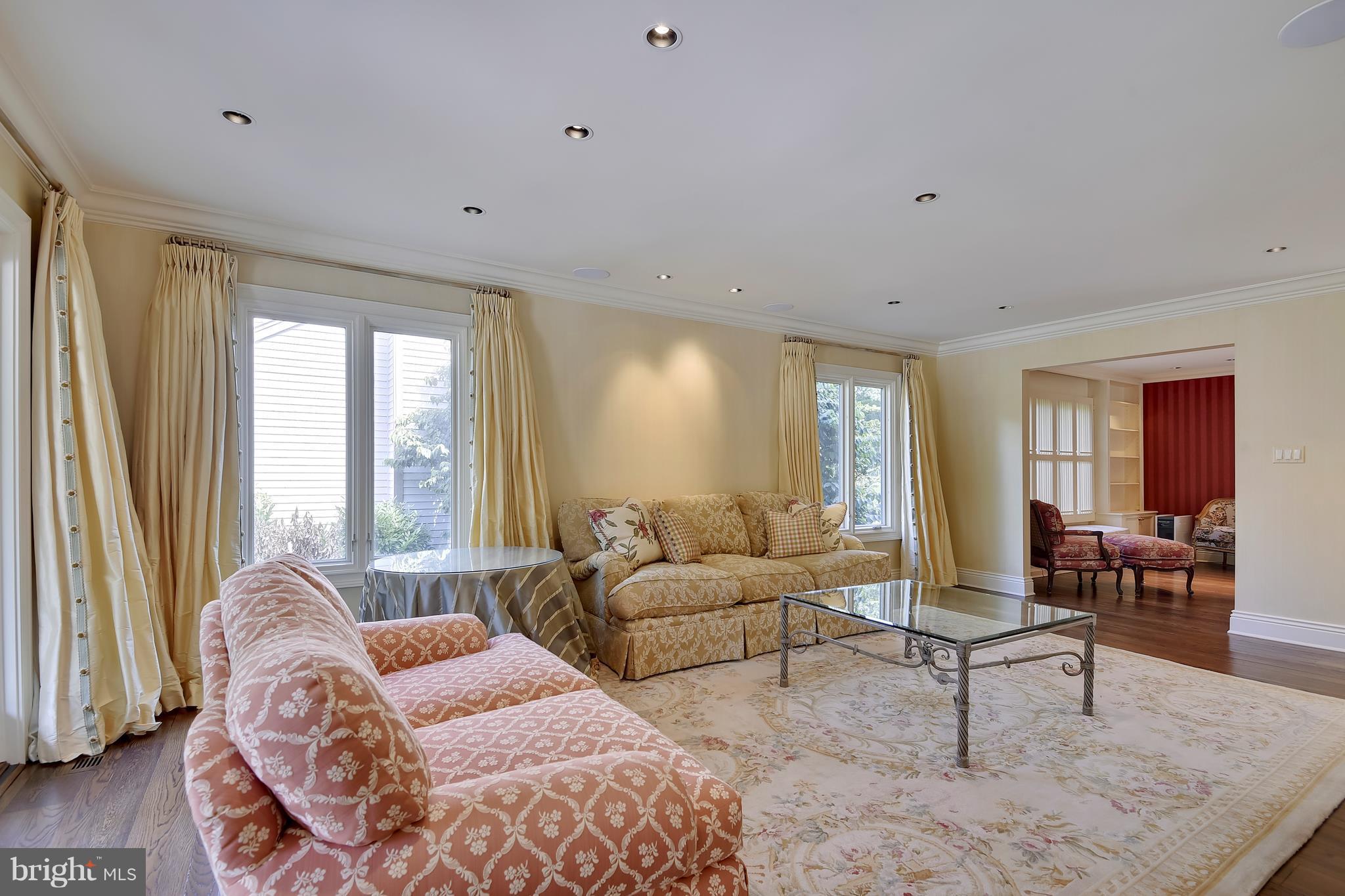 REGENCY PARK - Residential