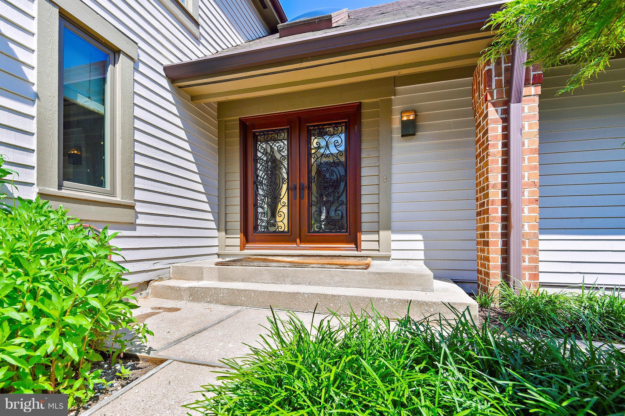 REGENCY PARK - Residential