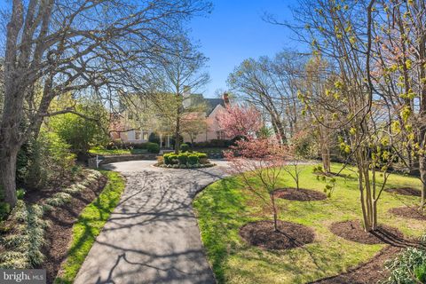 2307 RUSSELL ROAD ALEXANDRIA VA 22301