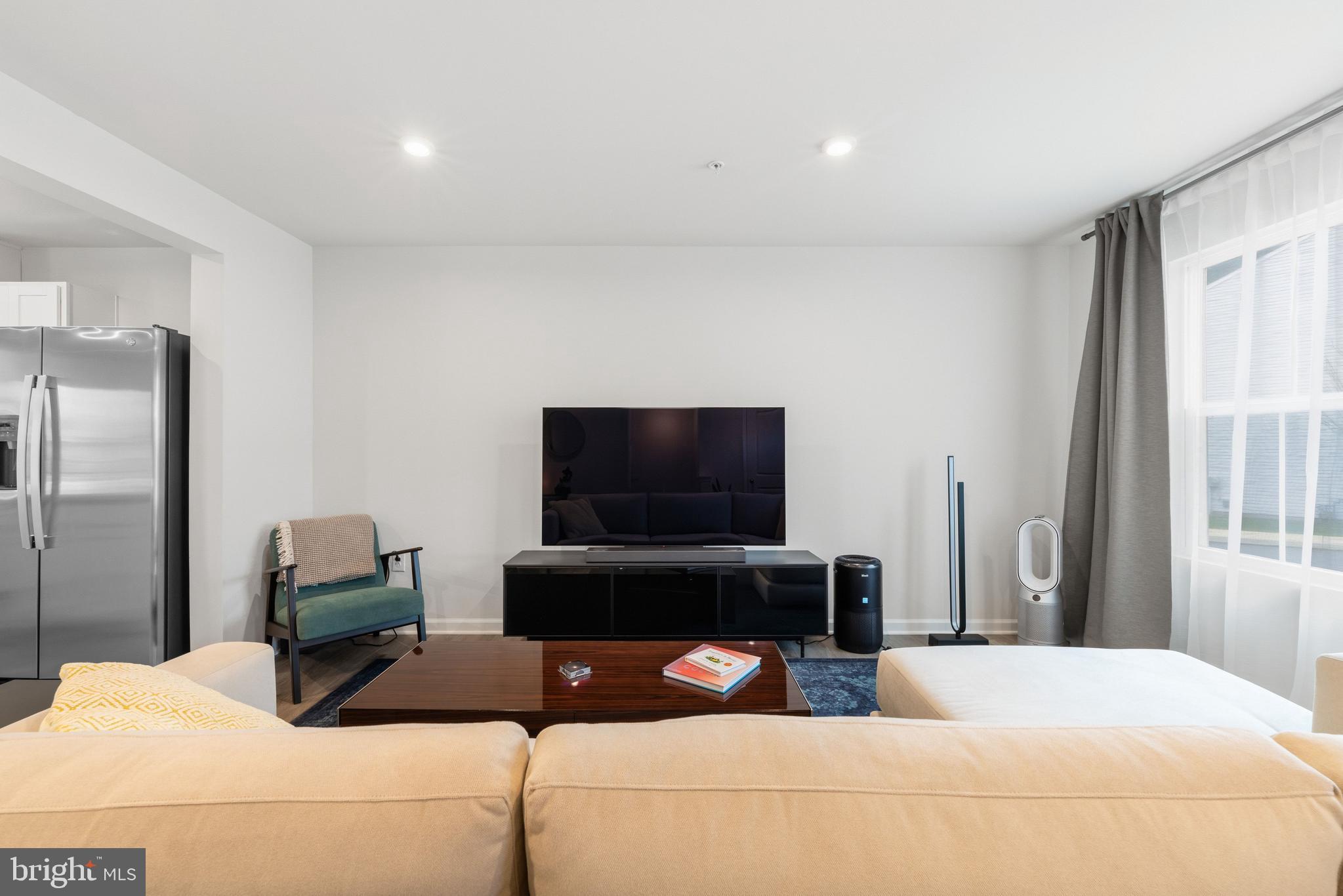 SANATOGA CROSSING - Residential