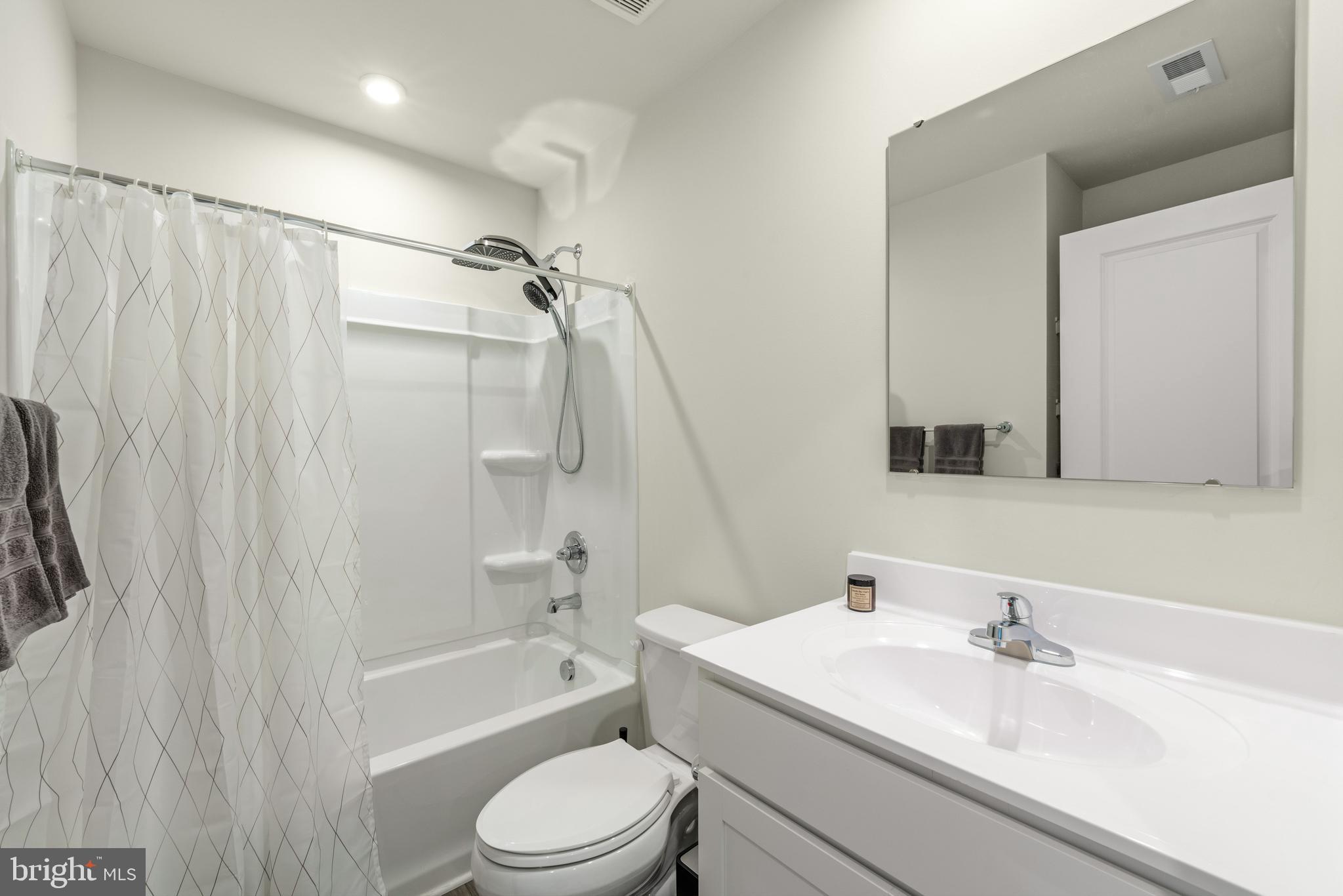 SANATOGA CROSSING - Residential