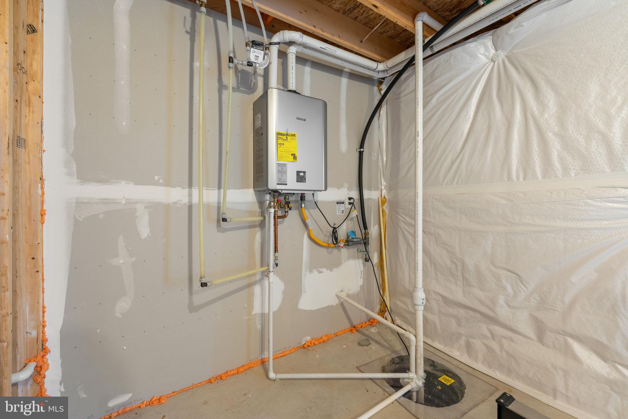 SANATOGA CROSSING - Residential