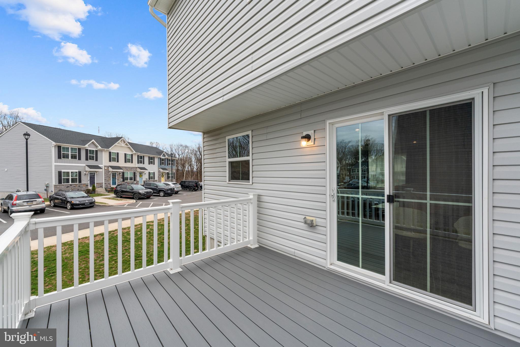 SANATOGA CROSSING - Residential