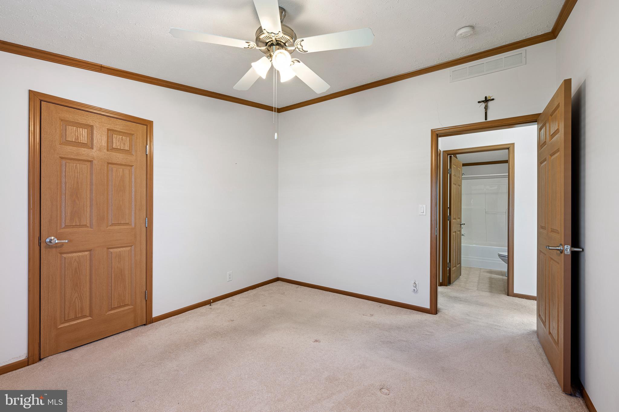 WYNN WOOD - Residential