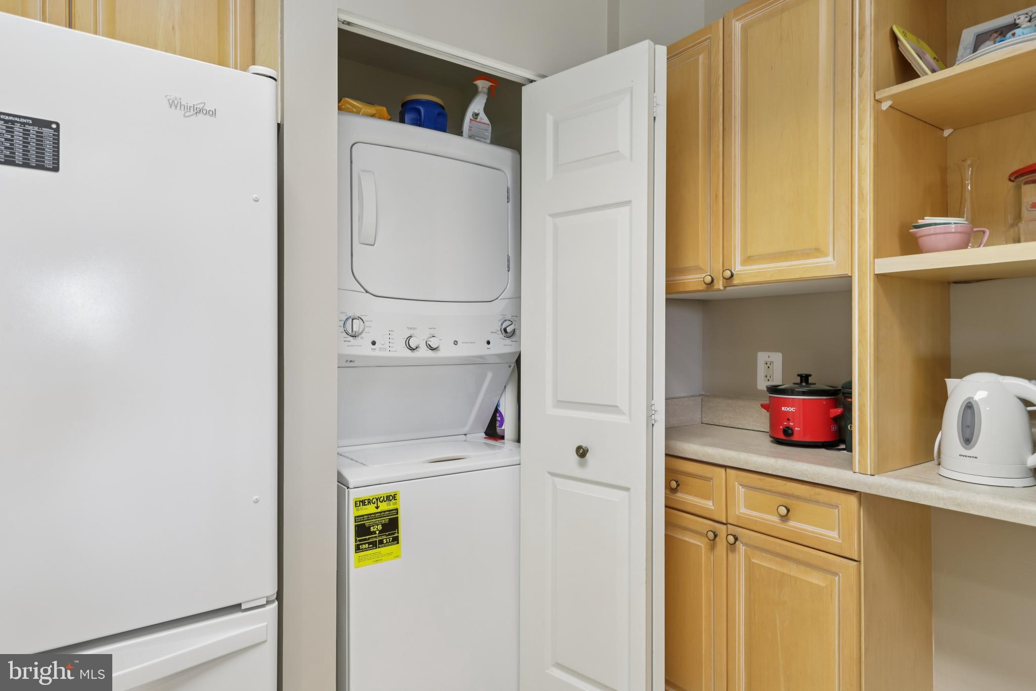 TURNBERRY COURTS AT LEIS - Residential