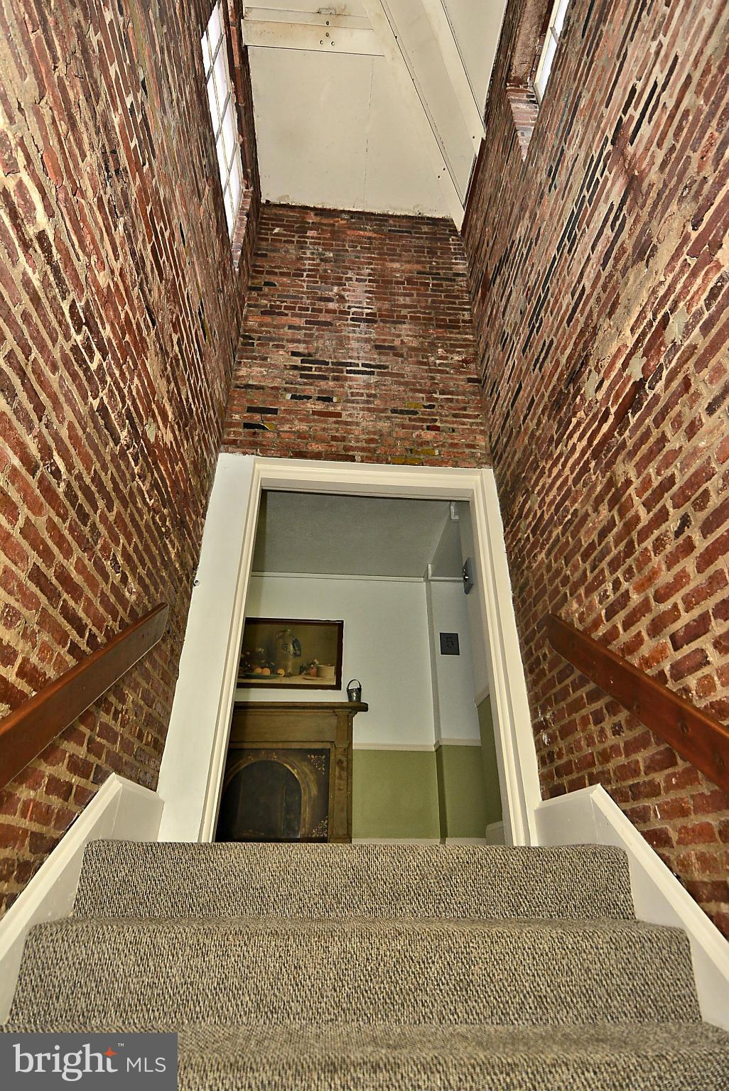 BOLTON HILL HISTORIC DISTRICT - Residential Income