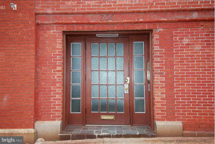 BOLTON HILL HISTORIC DISTRICT - Residential Income