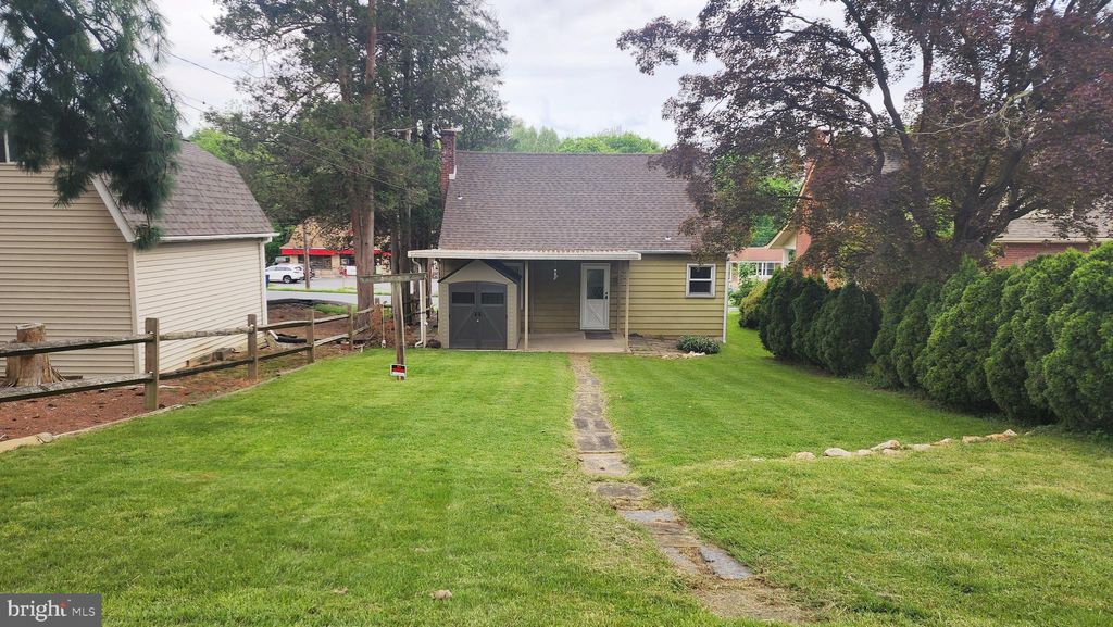 Photo of 1630 Columbia Avenue, Lancaster, PA 17603 (MLS # PALA2050332)