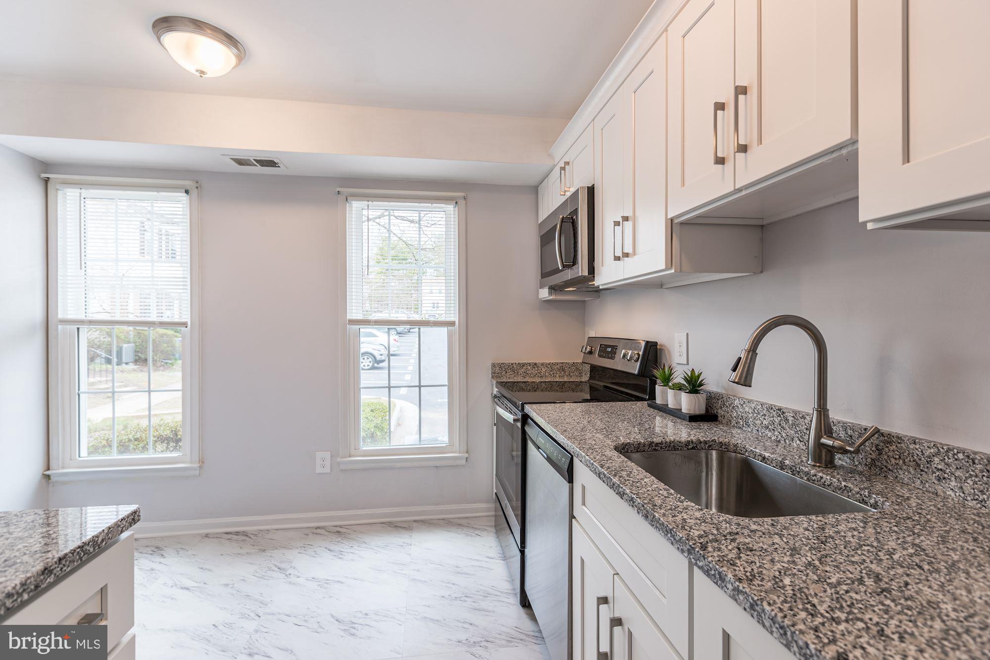 KEENE MILL WOODS - Residential