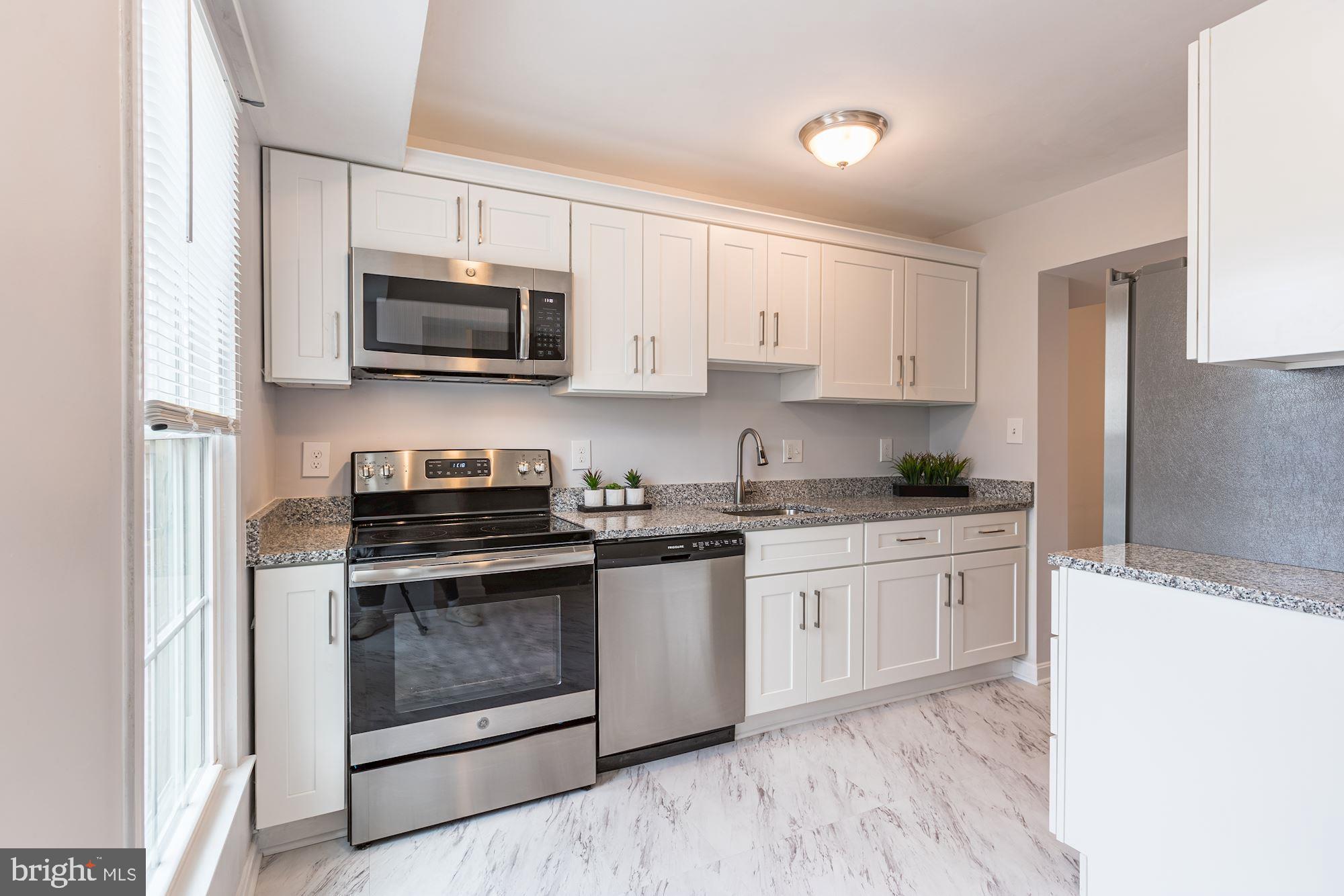 KEENE MILL WOODS - Residential