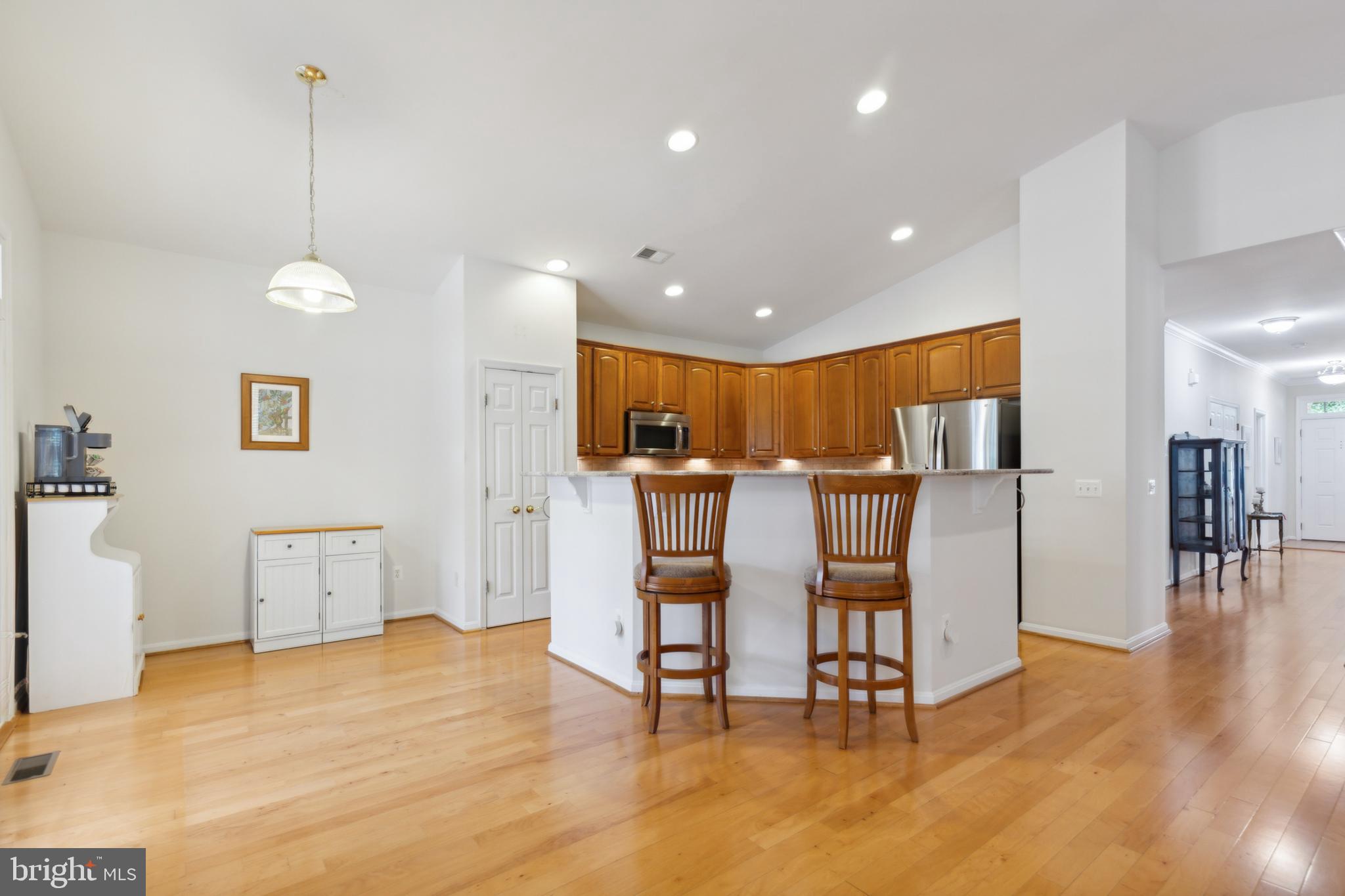 FOUR SEASONS IN HISTORIC VIRGINIA - Residential