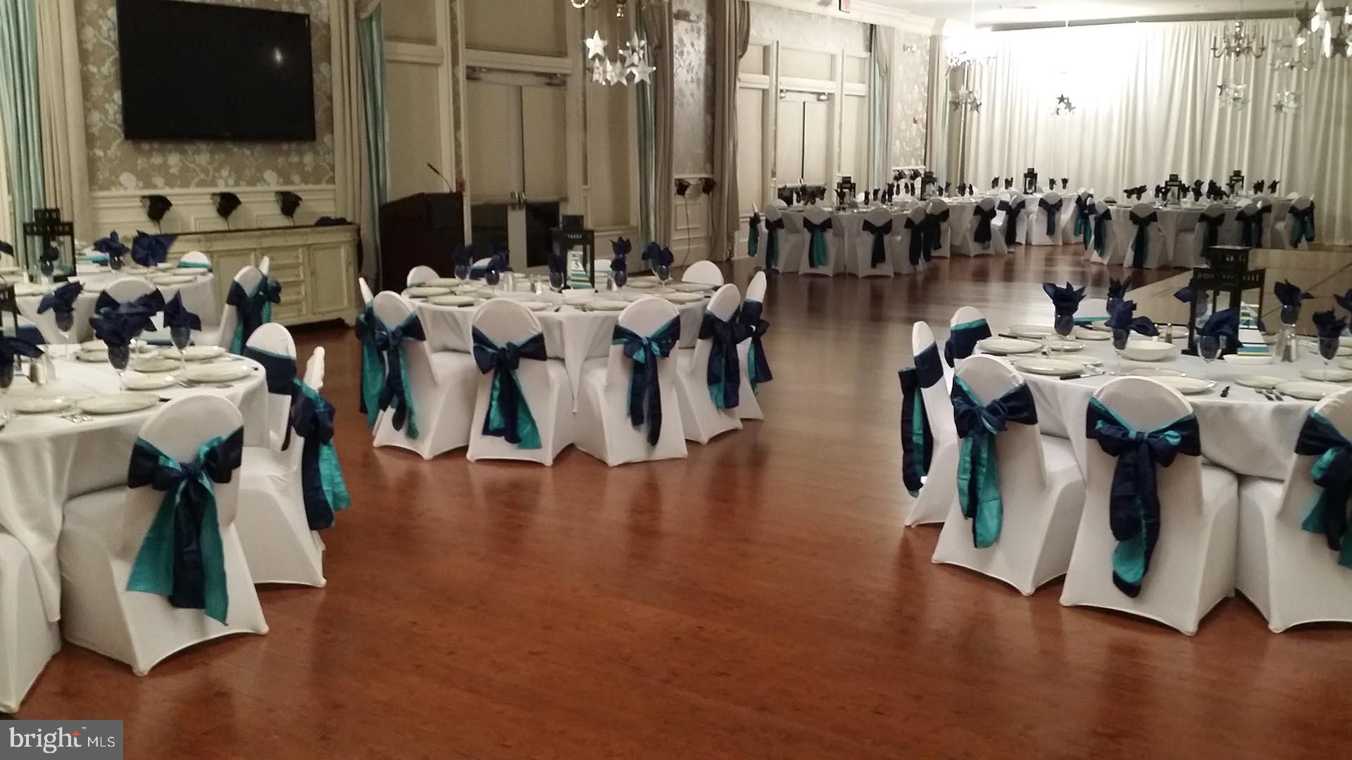 FOUR SEASONS IN HISTORIC VIRGINIA - Residential