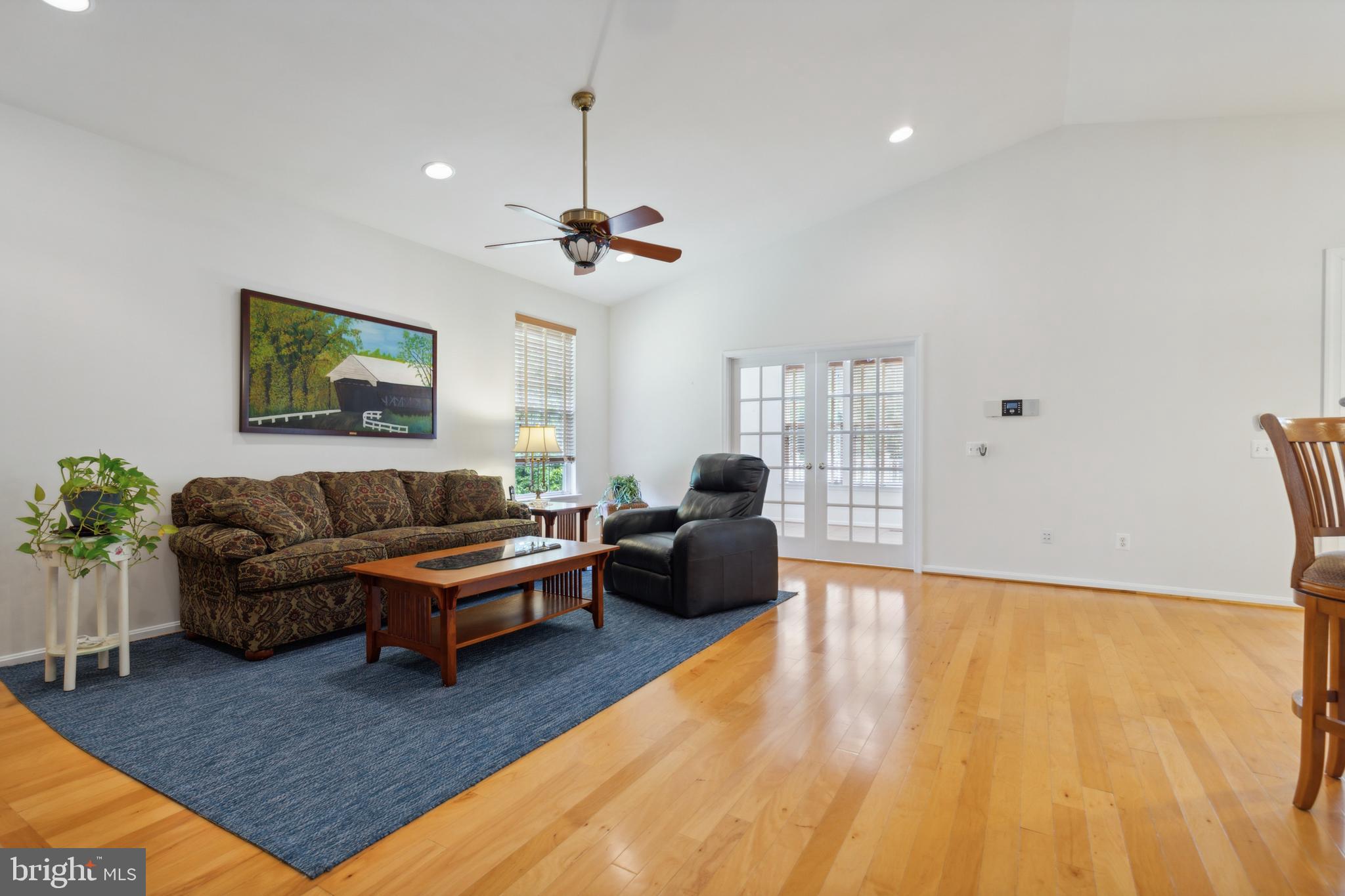 FOUR SEASONS IN HISTORIC VIRGINIA - Residential