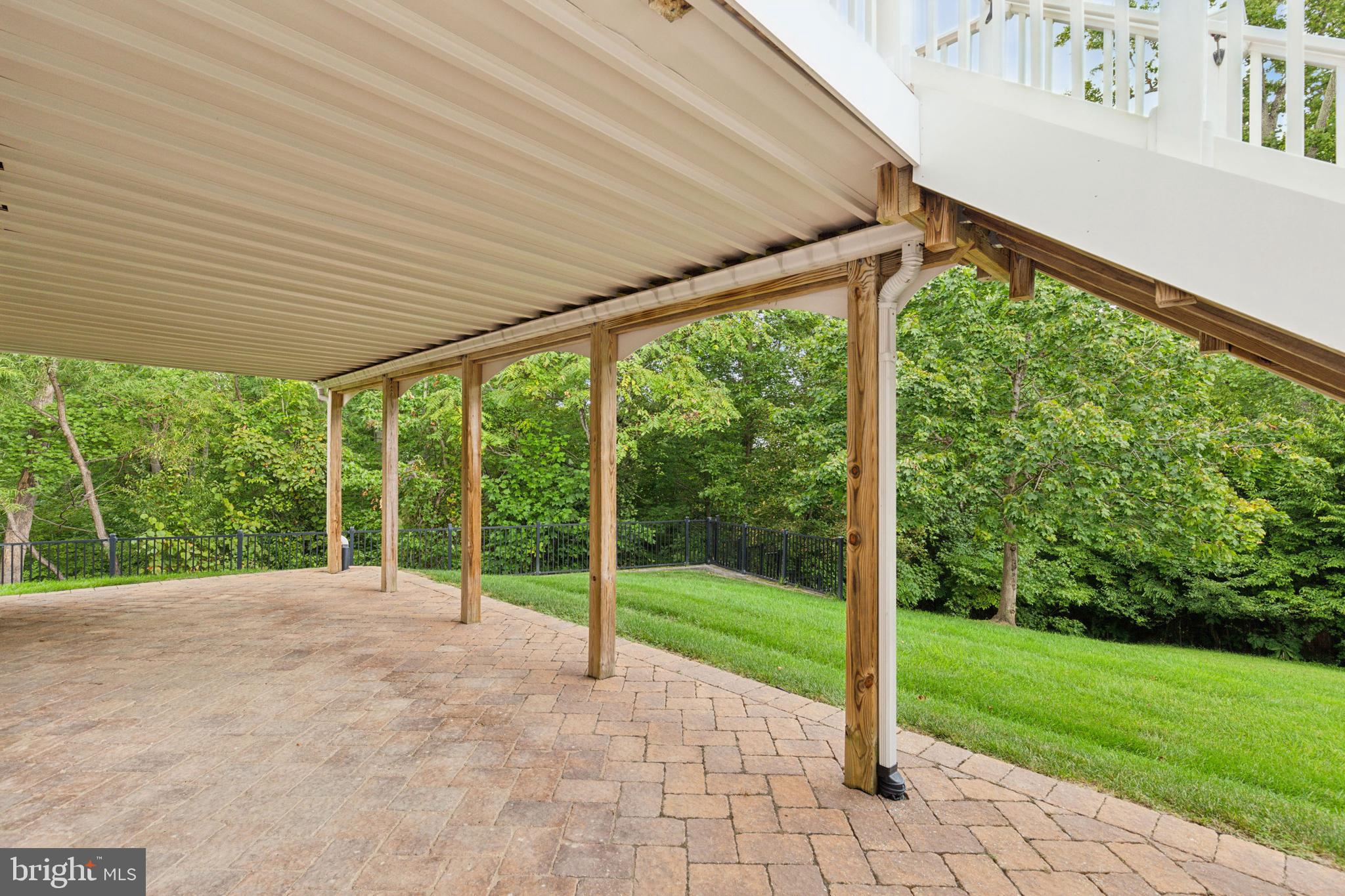 FOUR SEASONS IN HISTORIC VIRGINIA - Residential