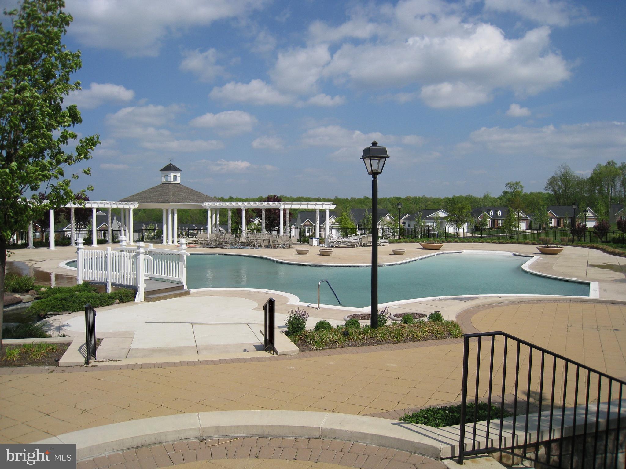 FOUR SEASONS IN HISTORIC VIRGINIA - Residential