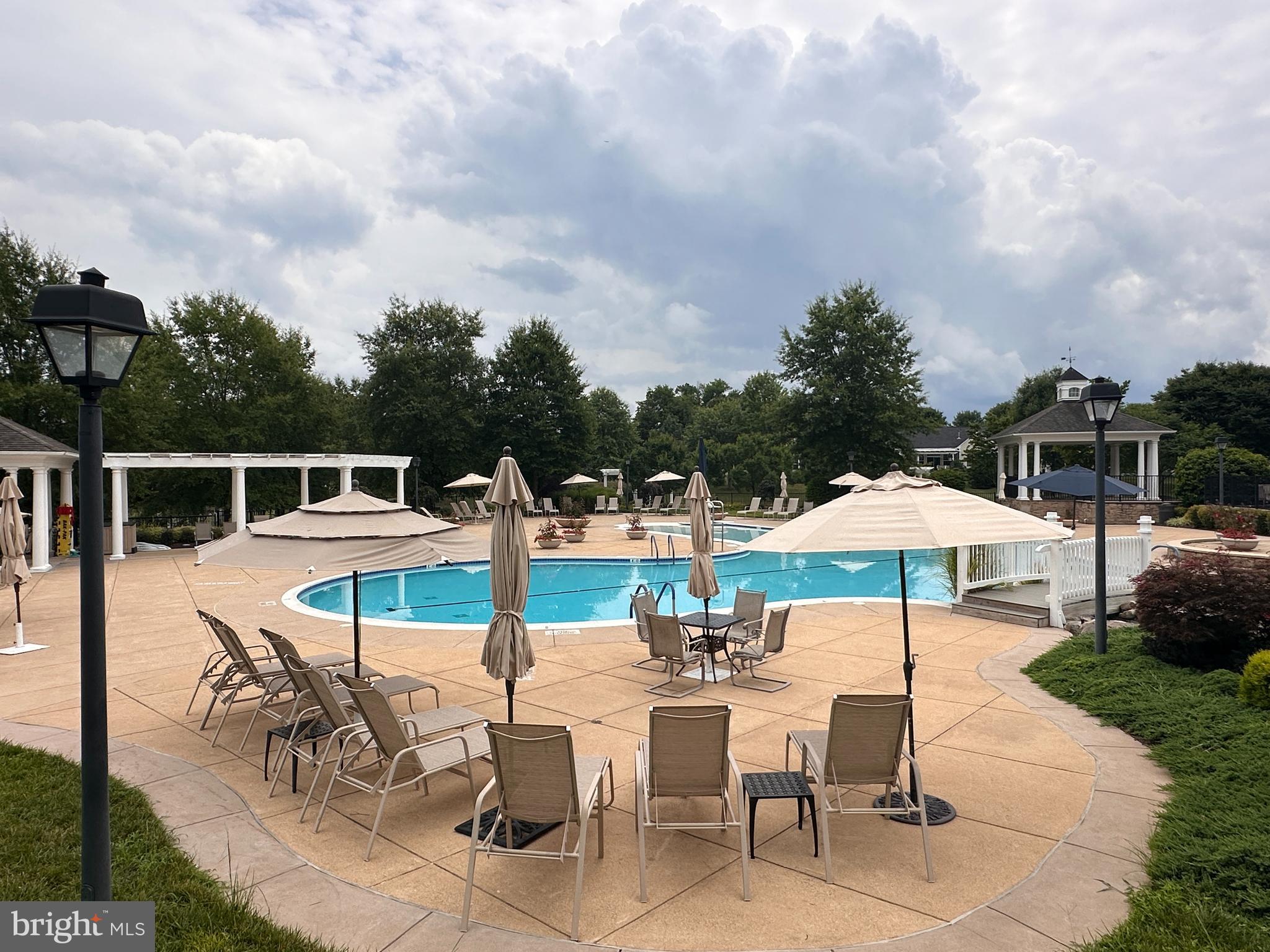 FOUR SEASONS IN HISTORIC VIRGINIA - Residential