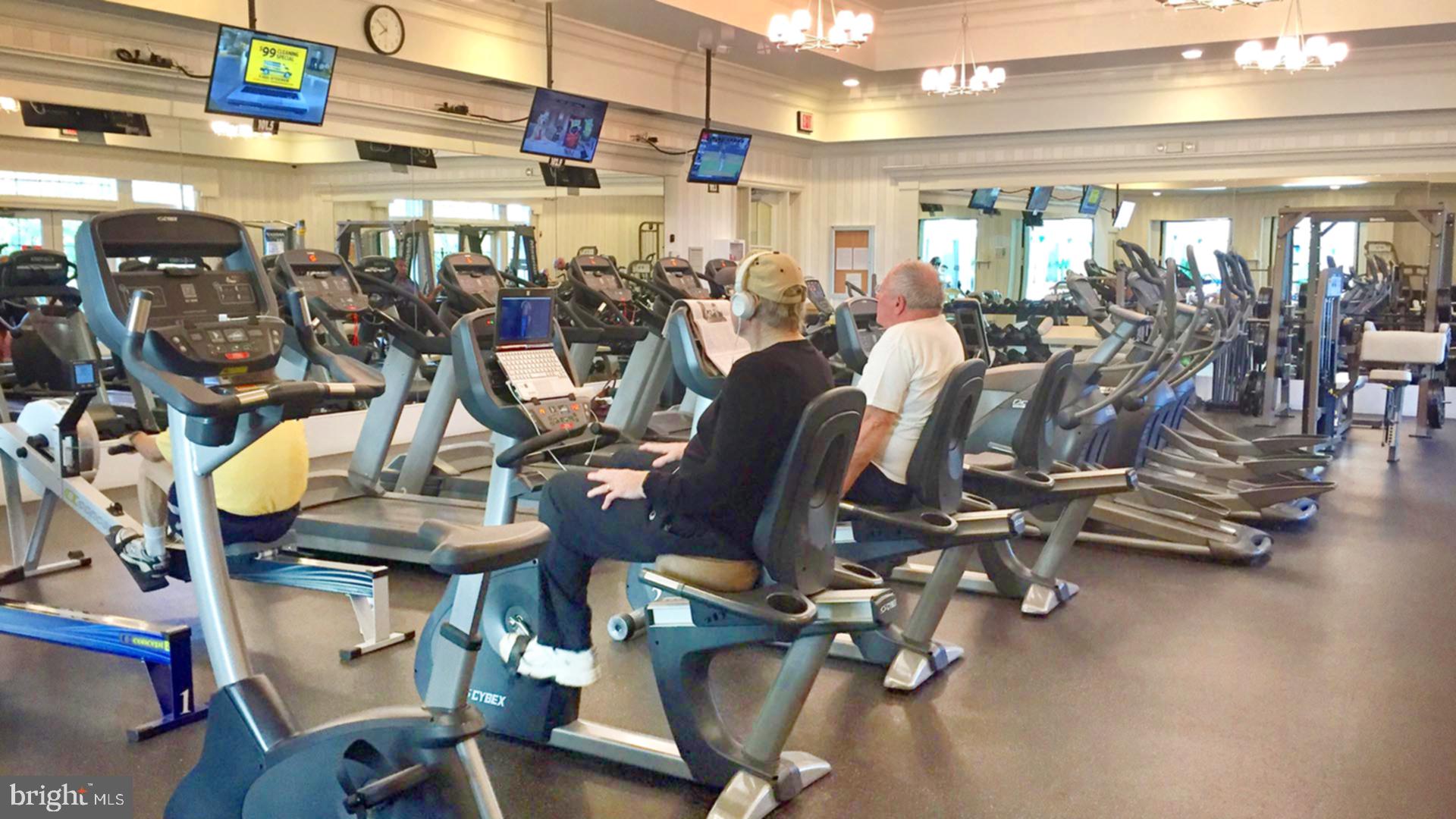 FOUR SEASONS IN HISTORIC VIRGINIA - Residential