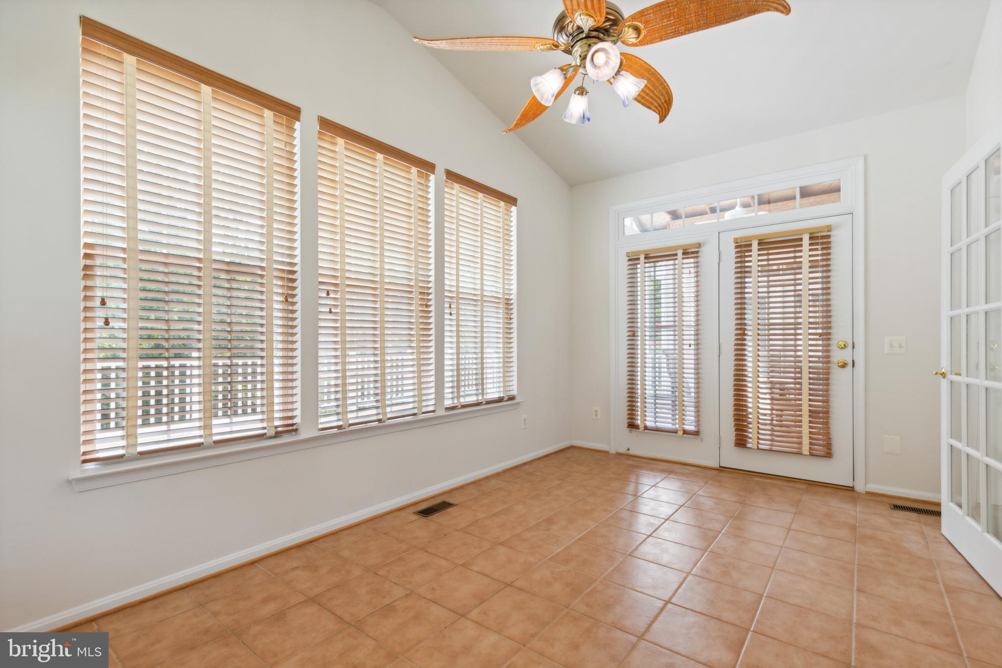 FOUR SEASONS IN HISTORIC VIRGINIA - Residential