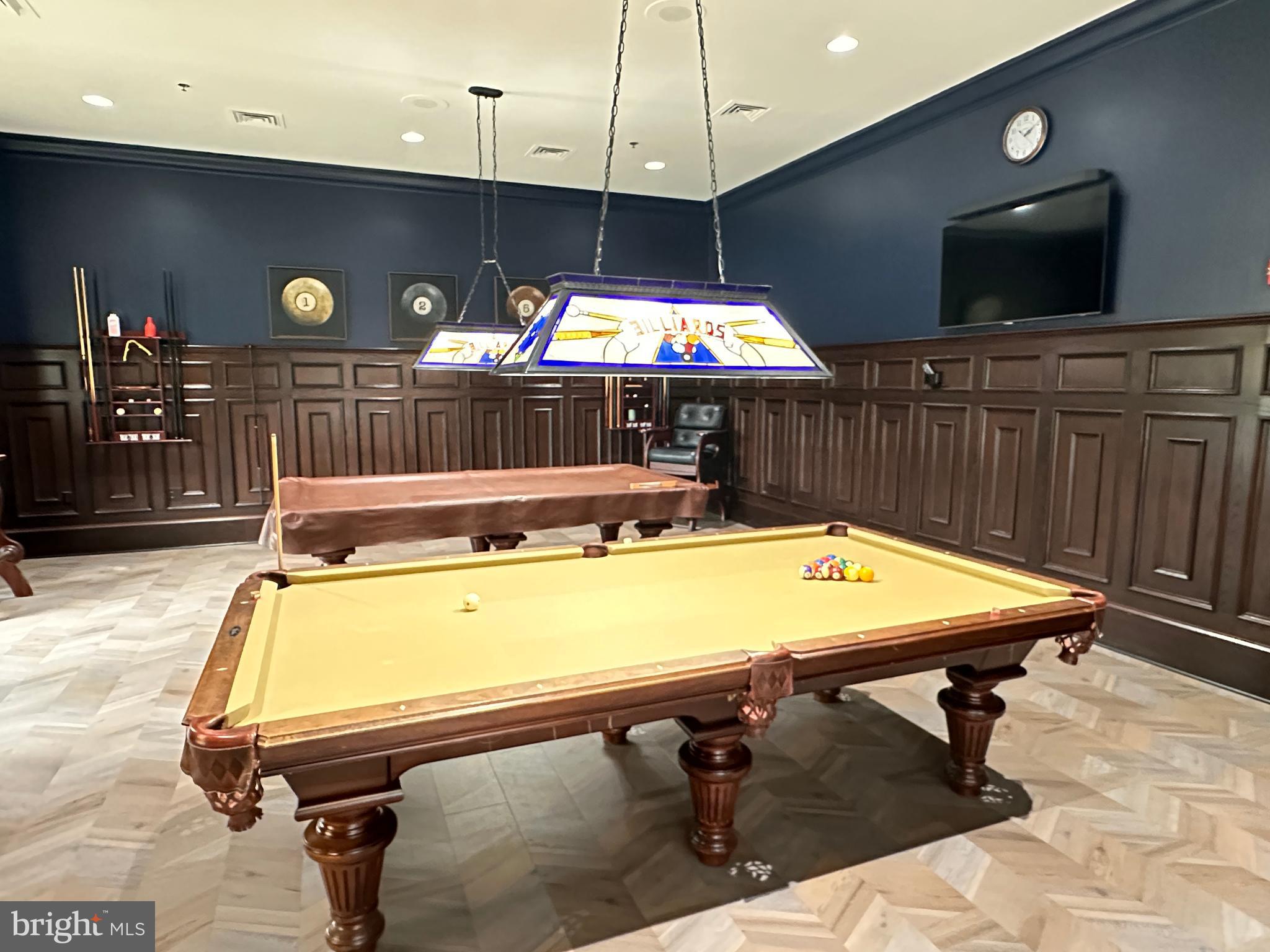 FOUR SEASONS IN HISTORIC VIRGINIA - Residential