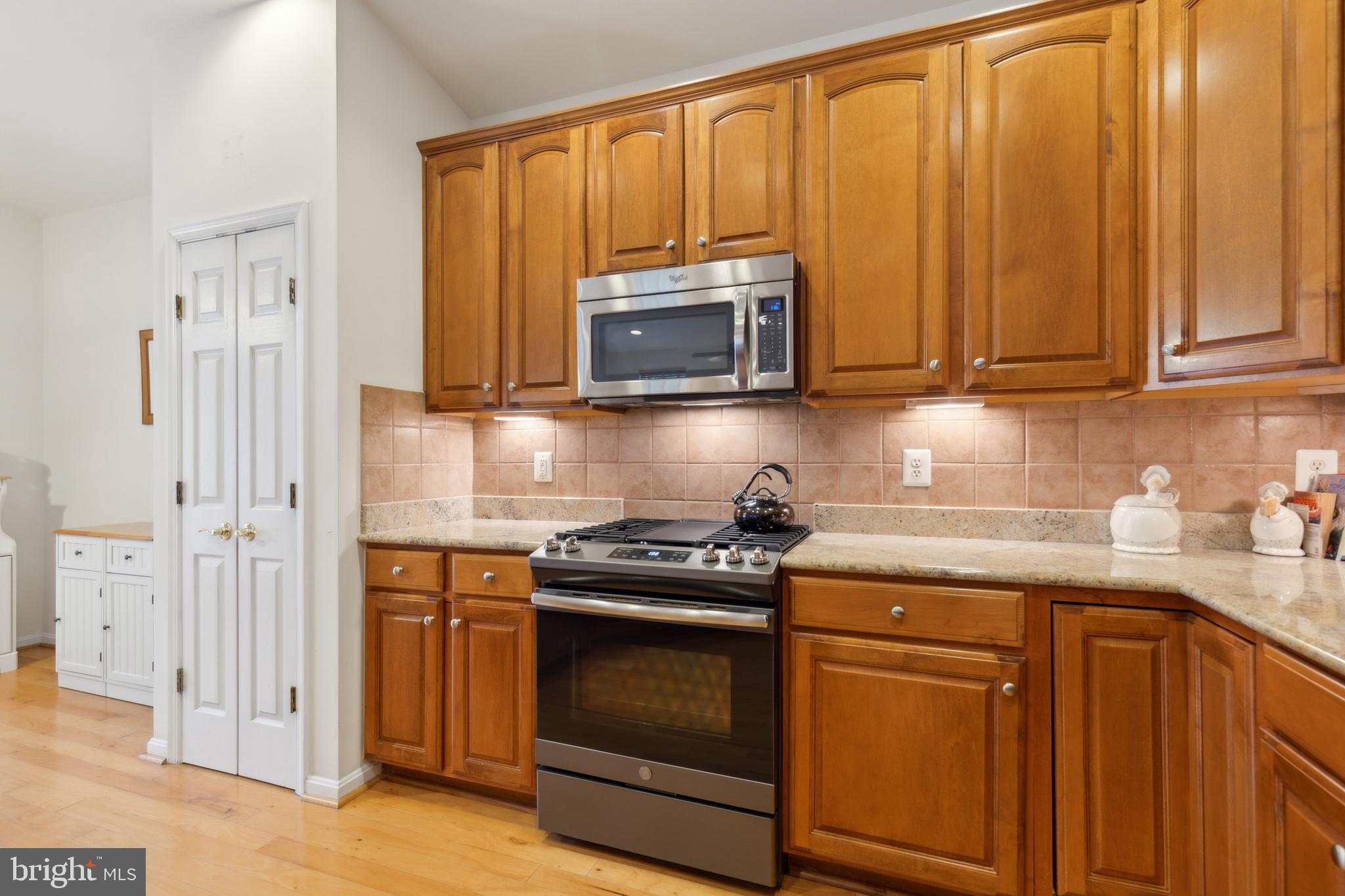 FOUR SEASONS IN HISTORIC VIRGINIA - Residential