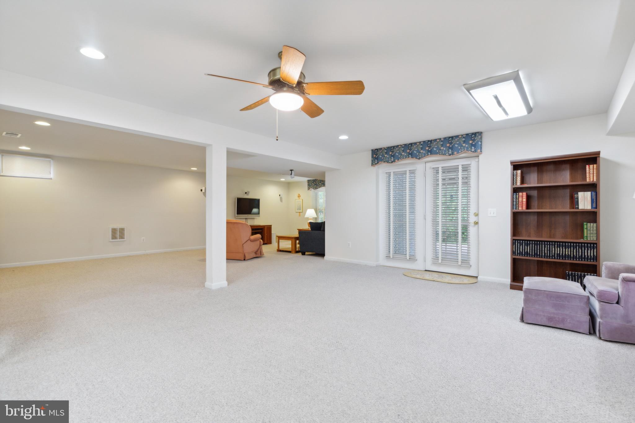 FOUR SEASONS IN HISTORIC VIRGINIA - Residential